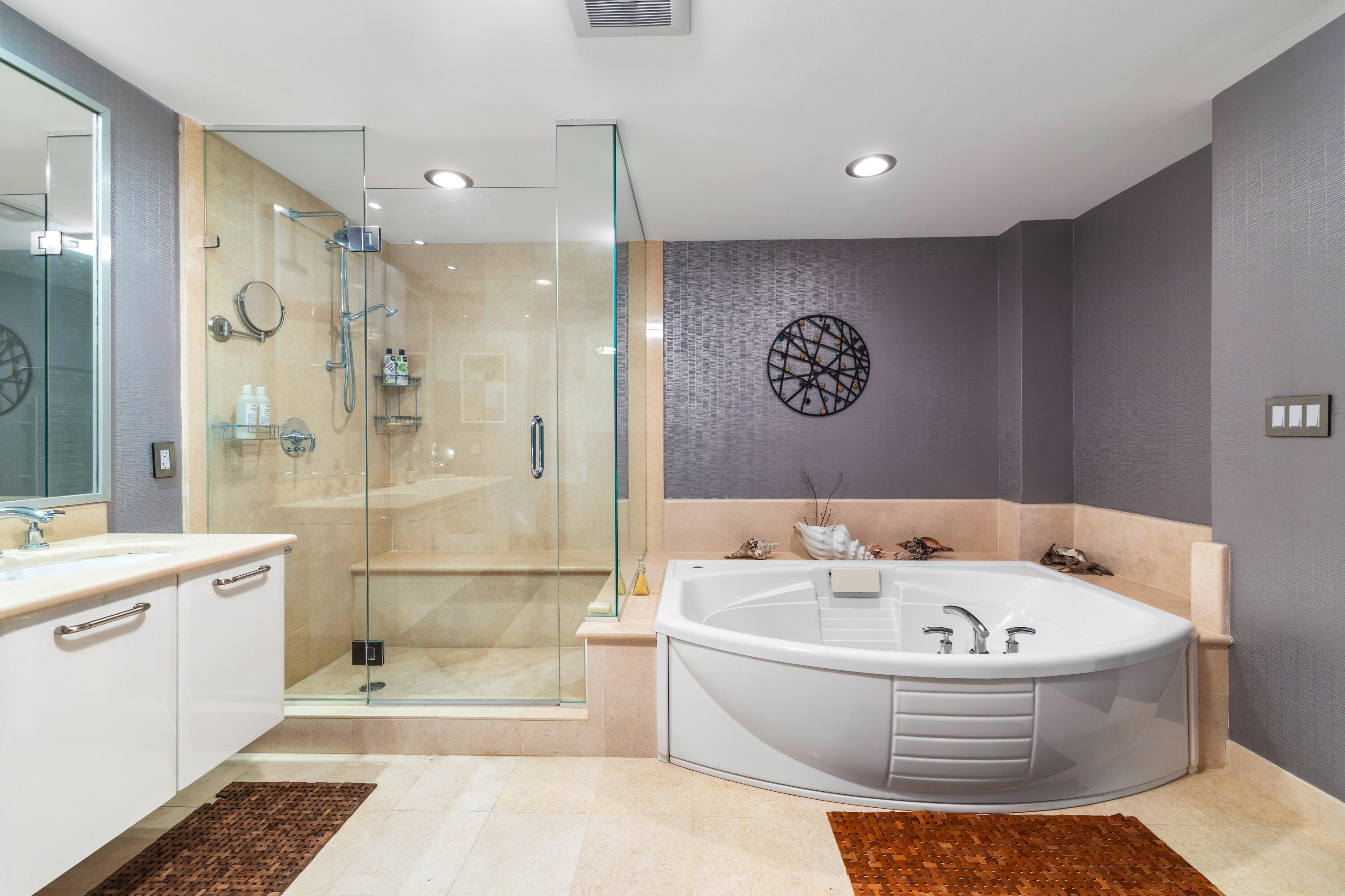 3101 S Ocean Drive 3105