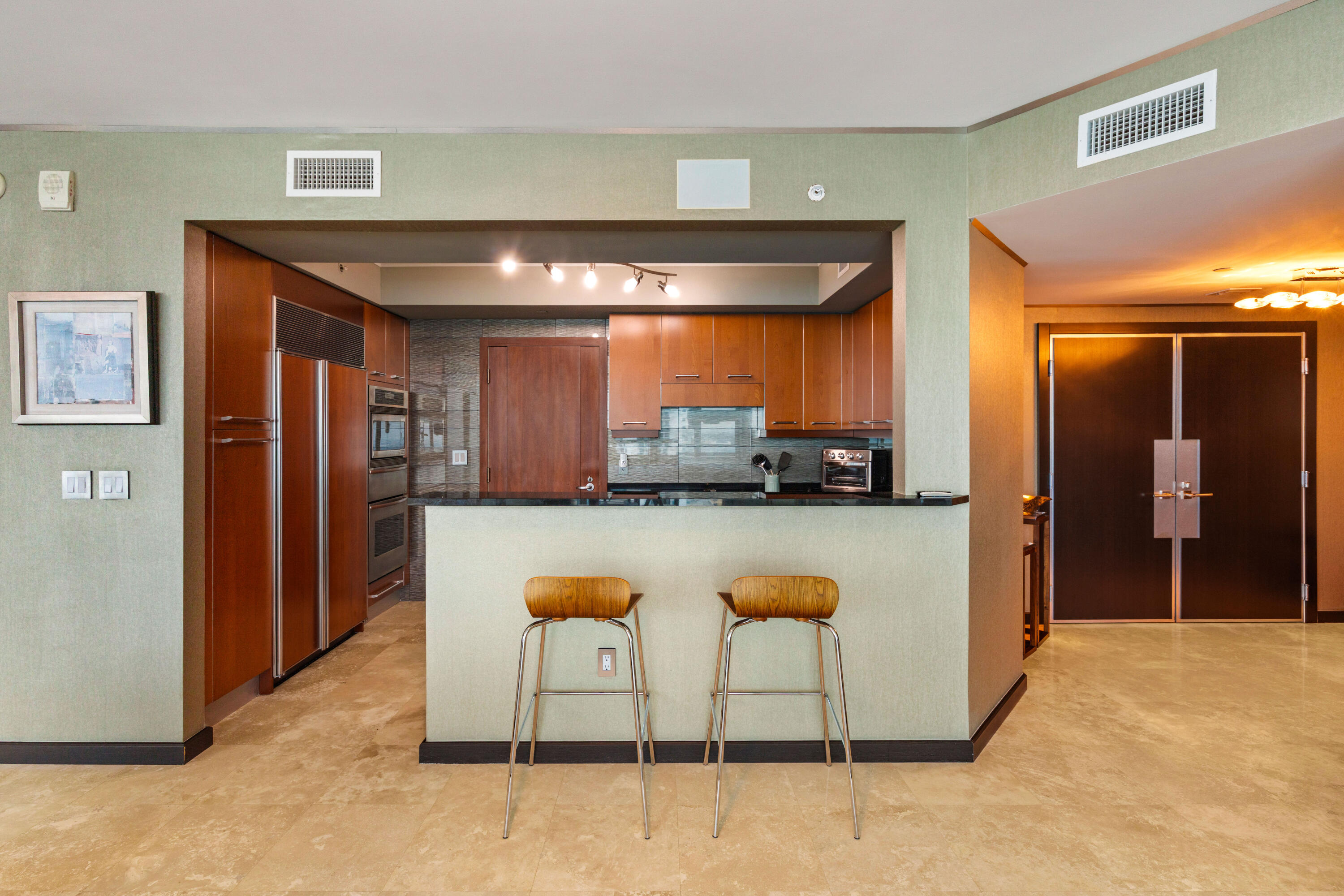 3101 S Ocean Drive 3105