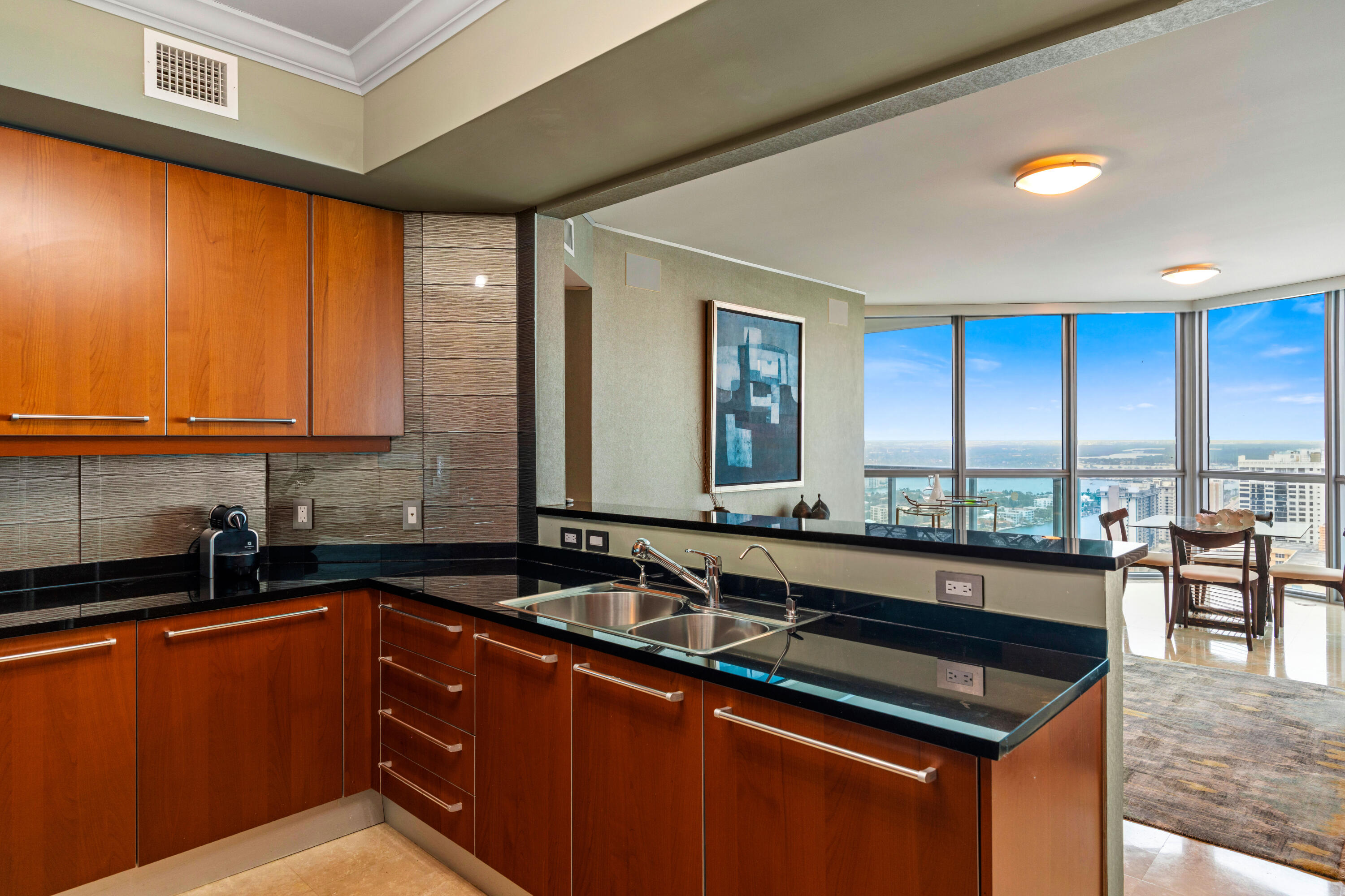 3101 S Ocean Drive 3105