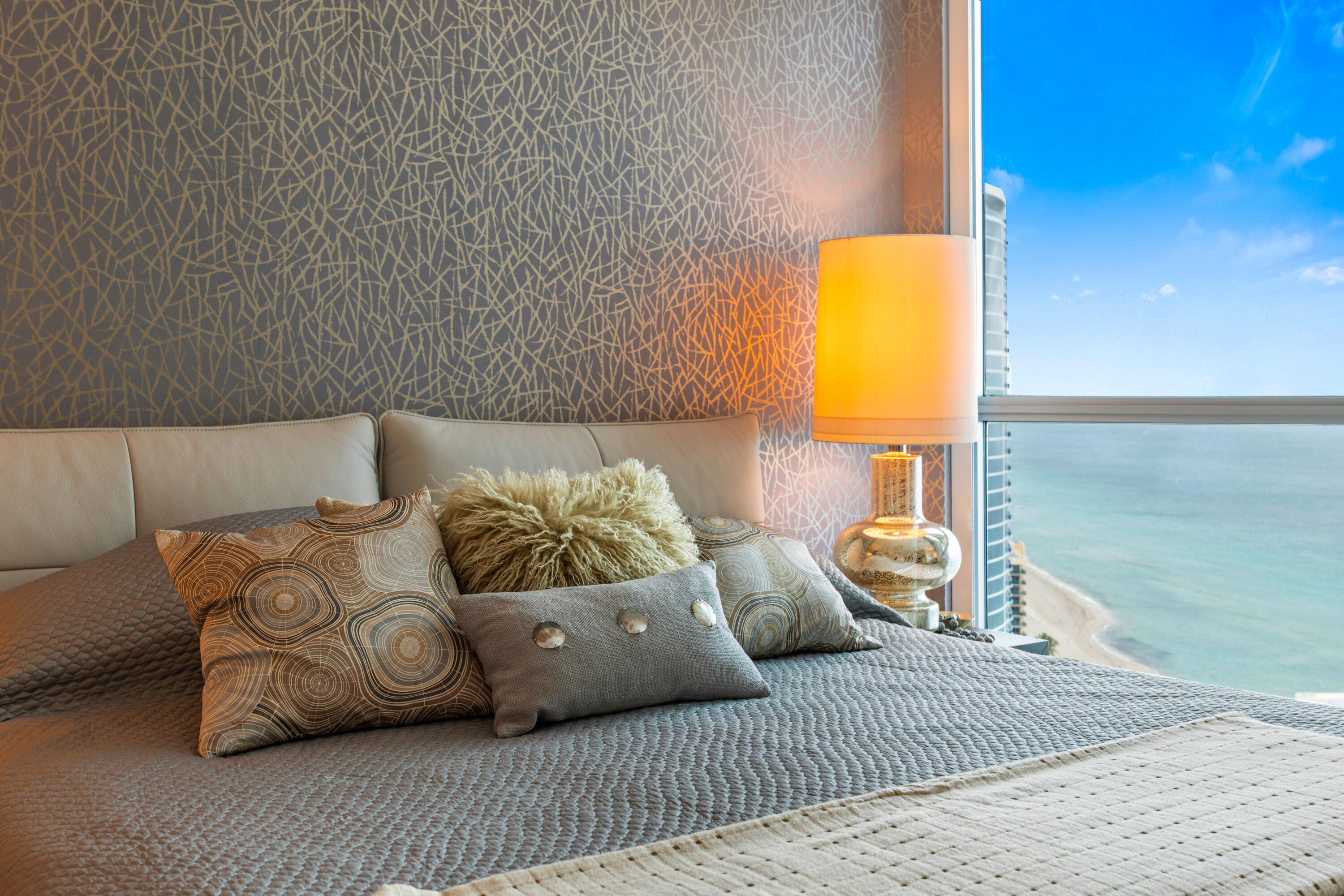 3101 S Ocean Drive 3105