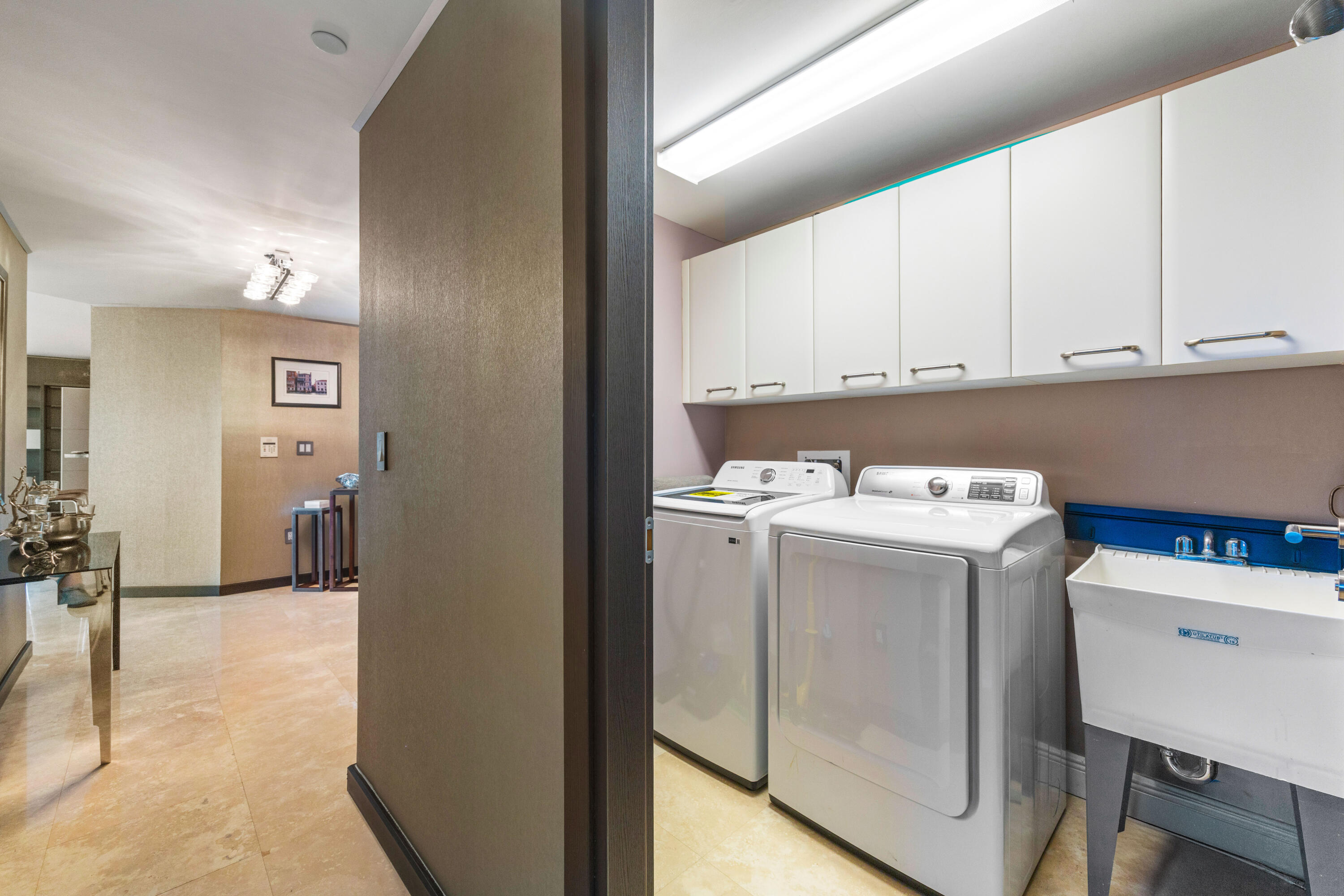 3101 S Ocean Drive 3105