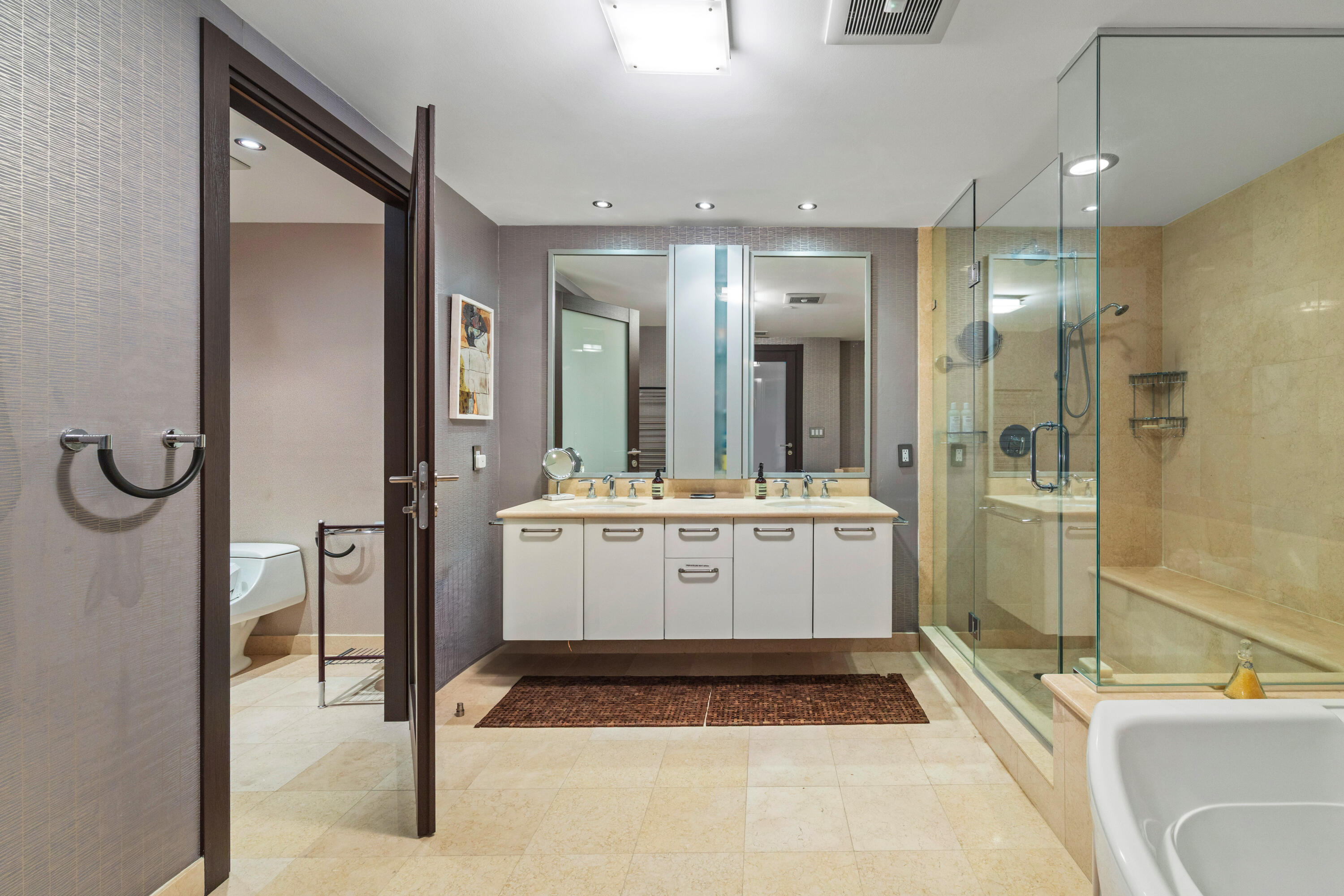 3101 S Ocean Drive 3105