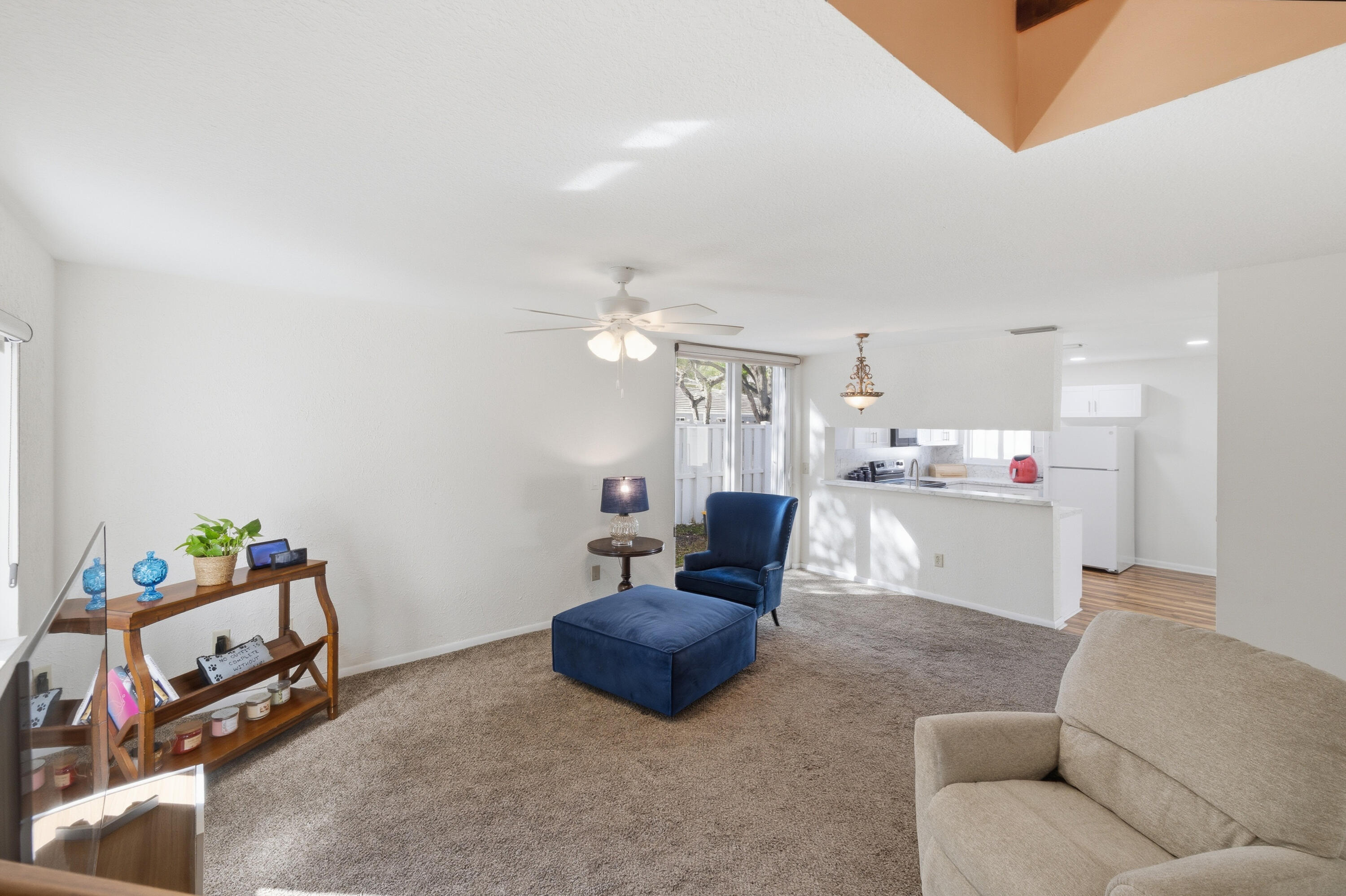 9829 NW 2nd Court