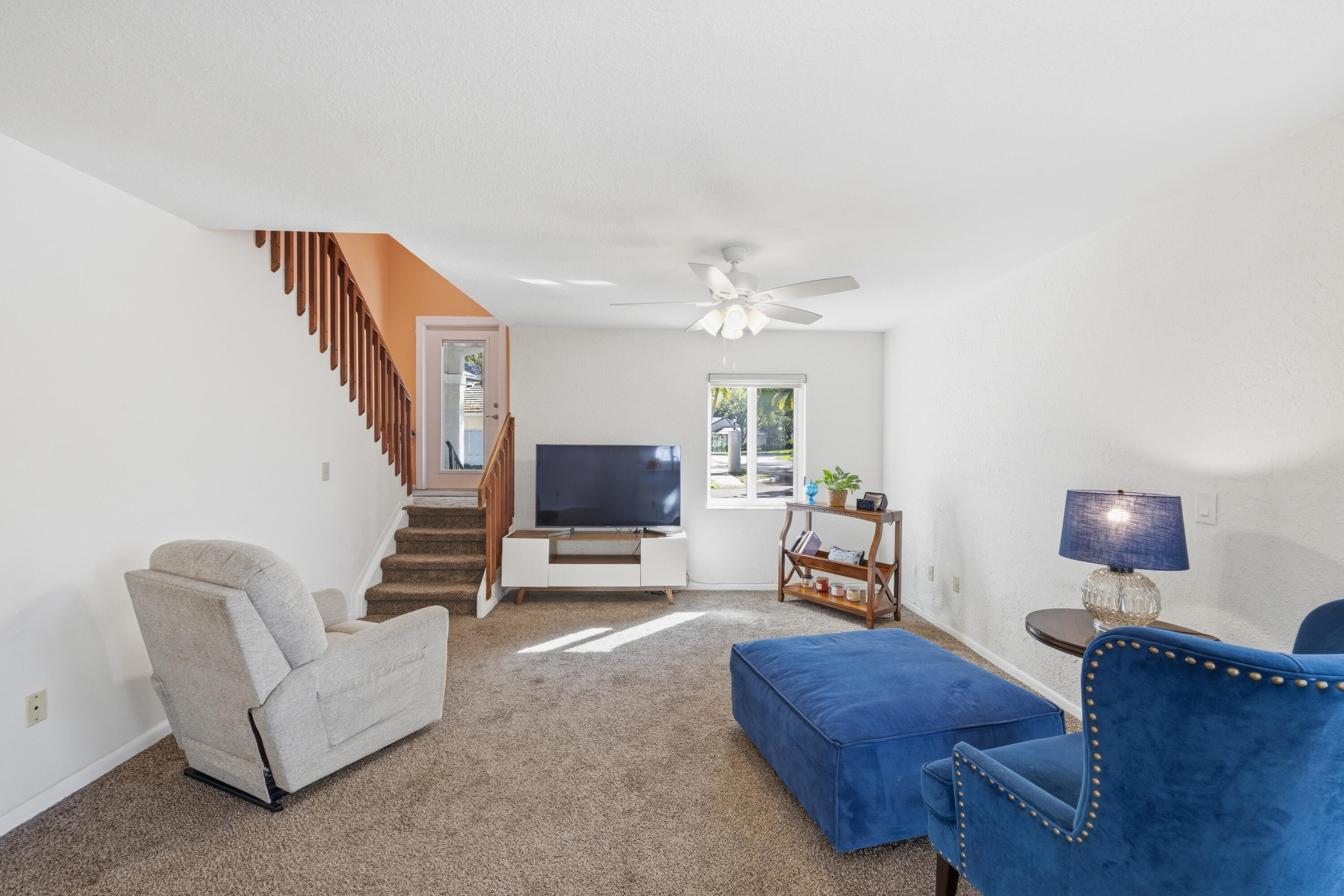 9829 NW 2nd Court