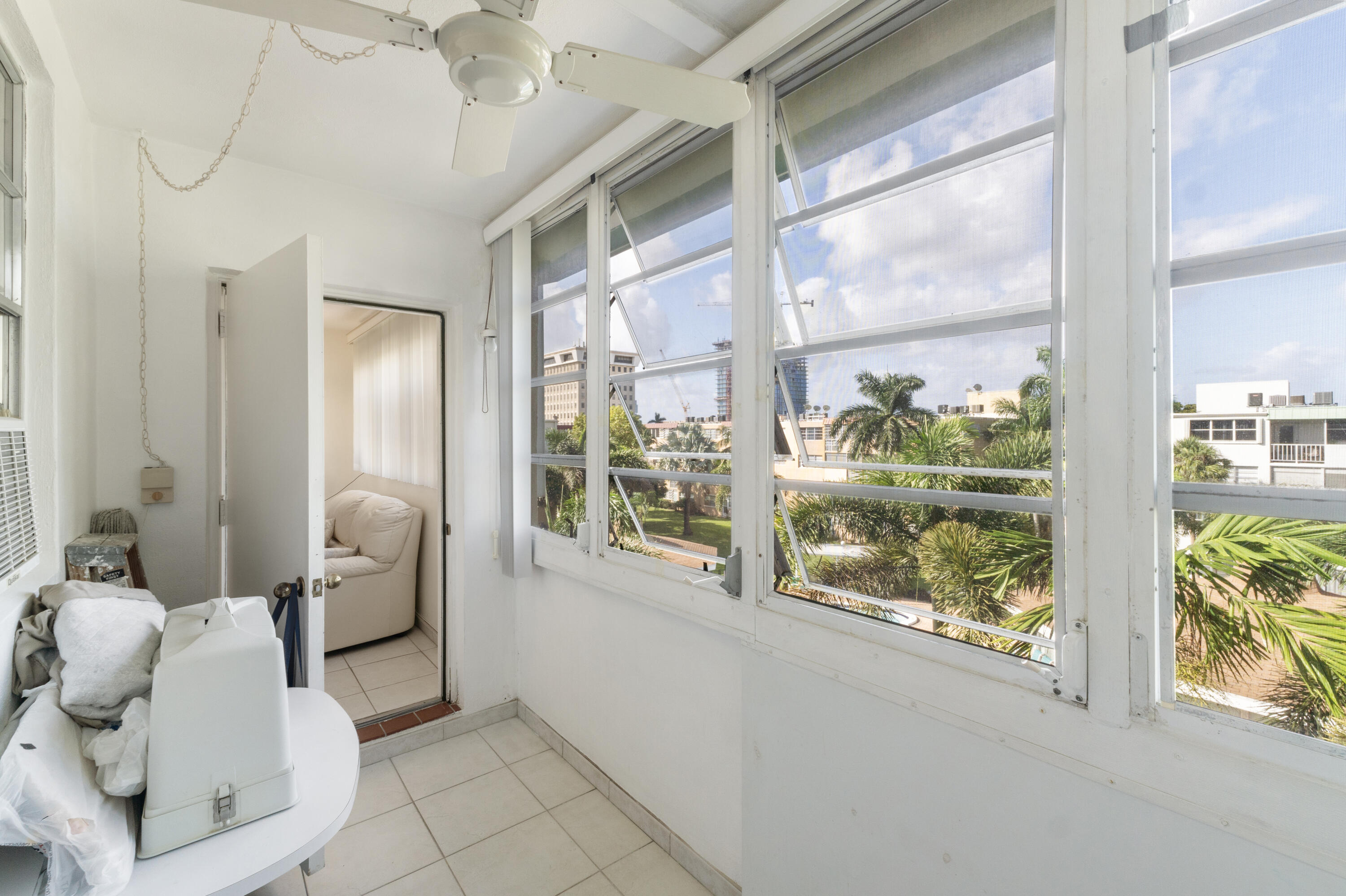 1333 E Hallandale Beach Boulevard Unit: 409