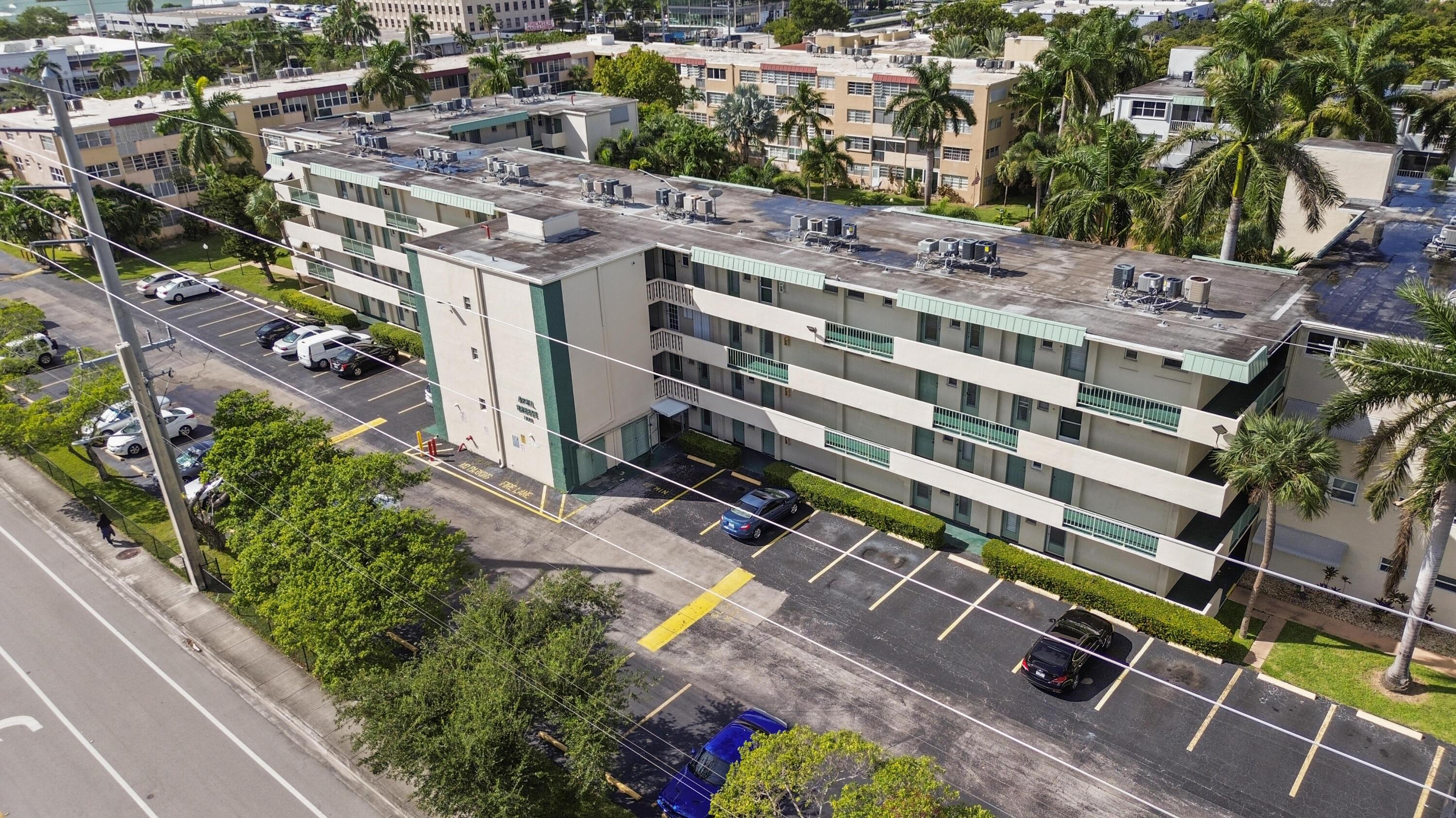 1333 E Hallandale Beach Boulevard Unit: 409