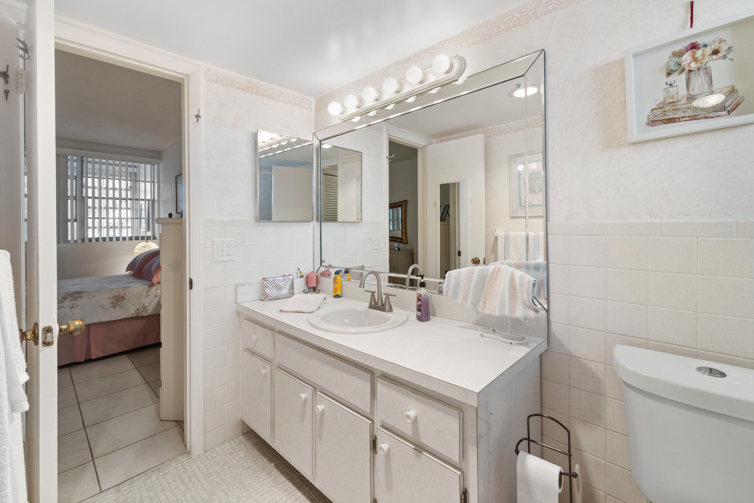 1333 E Hallandale Beach Boulevard Unit: 409