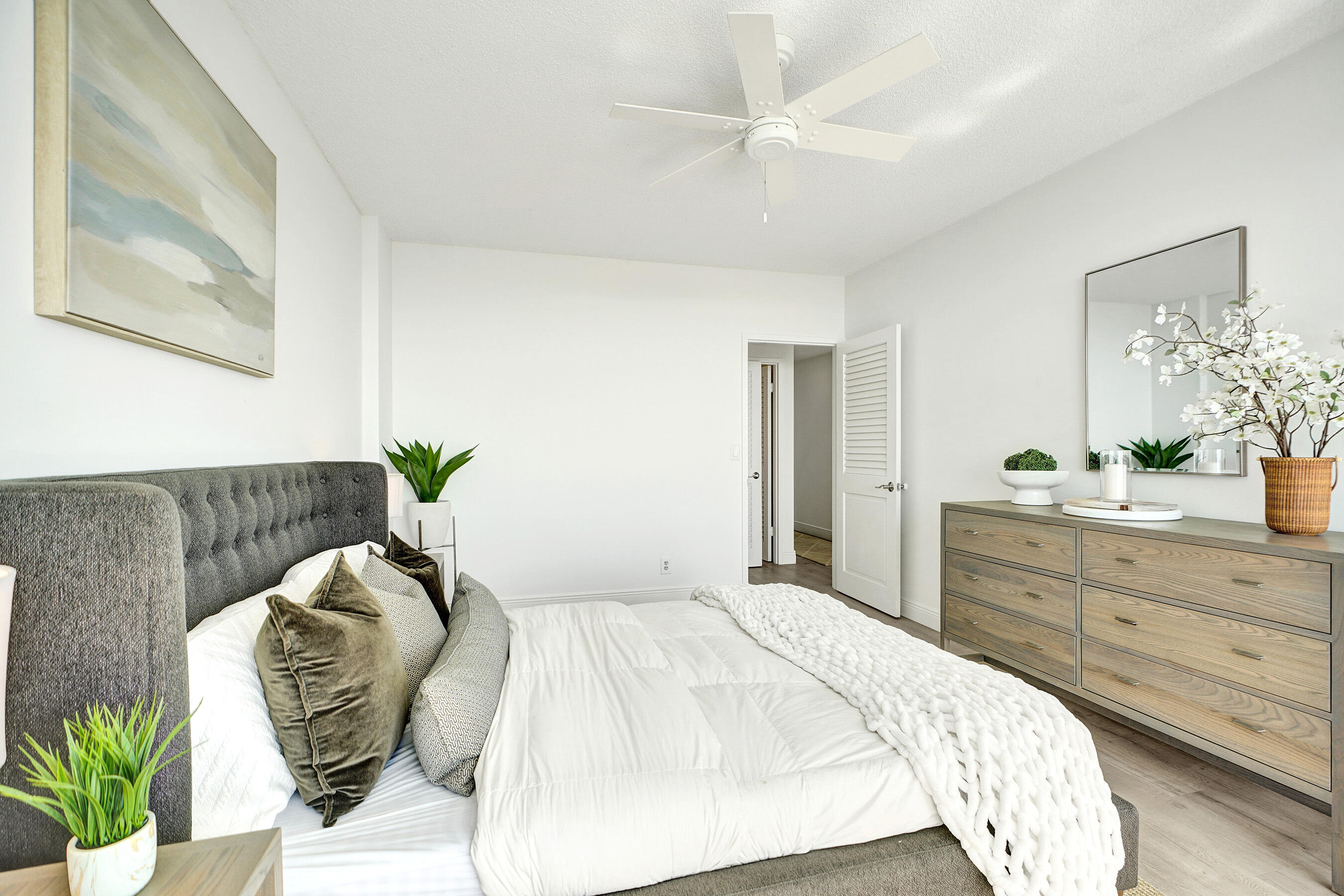 2840 N Ocean Boulevard