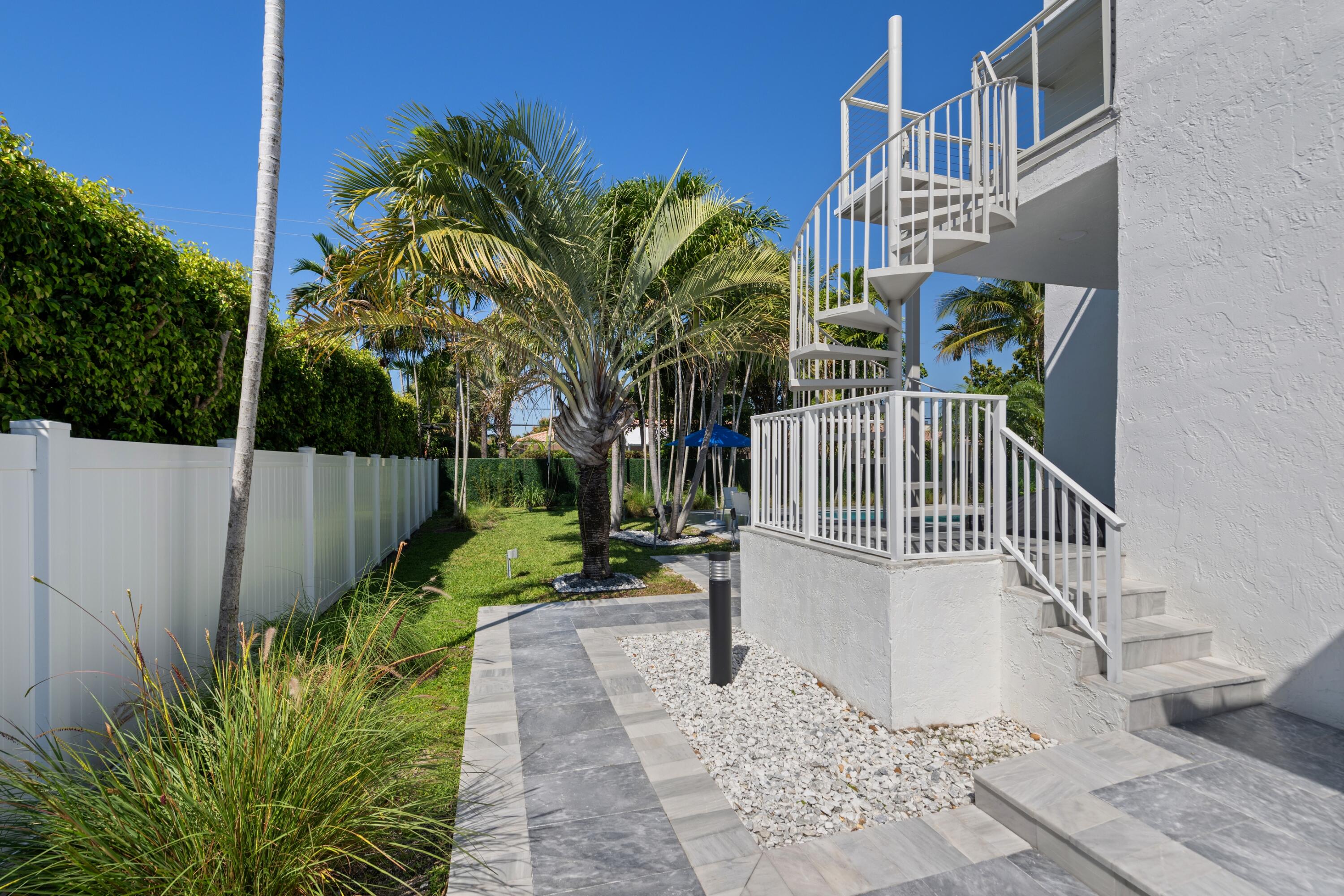 607 Intracoastal Drive