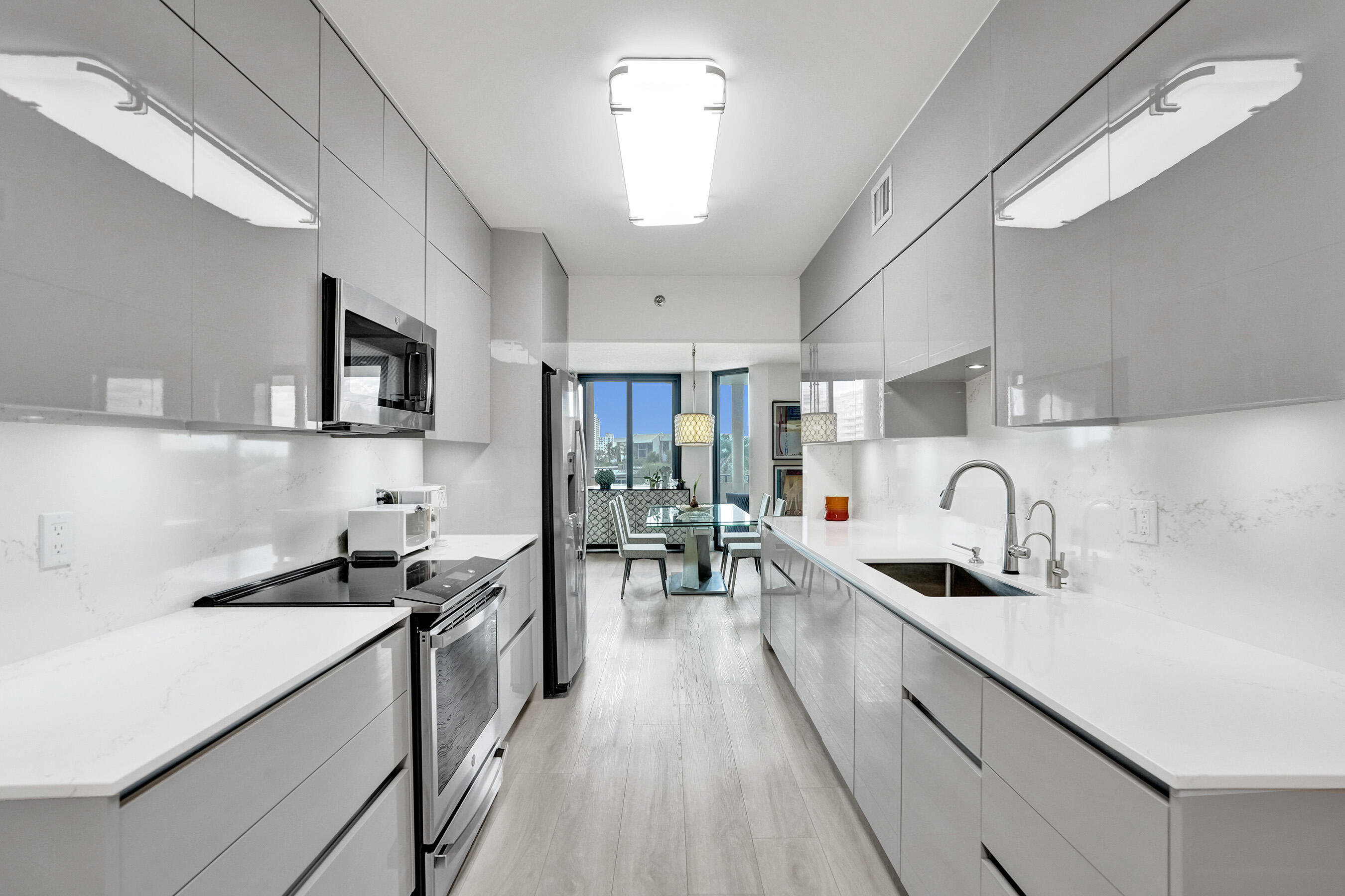 1401 S Ocean Boulevard 3020