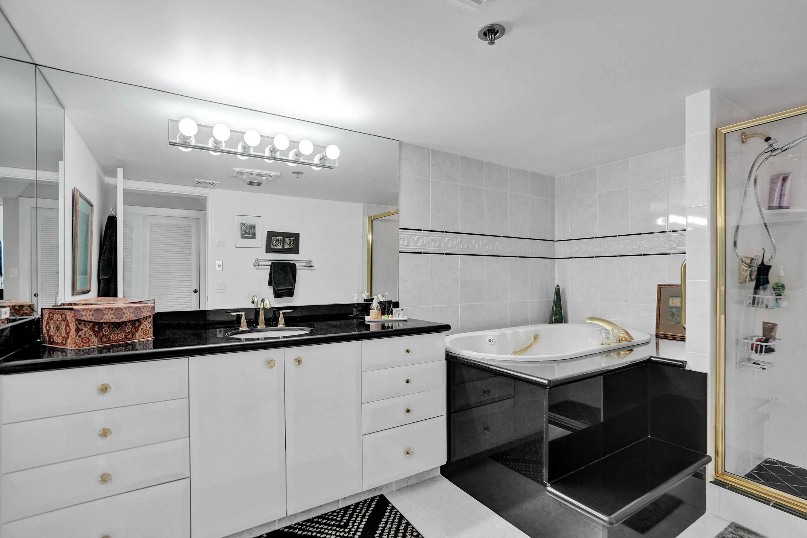 1401 S Ocean Boulevard 3020