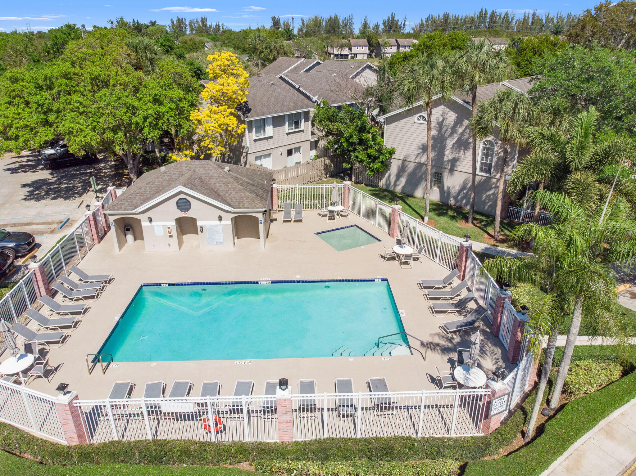 12212 NW 36th Place