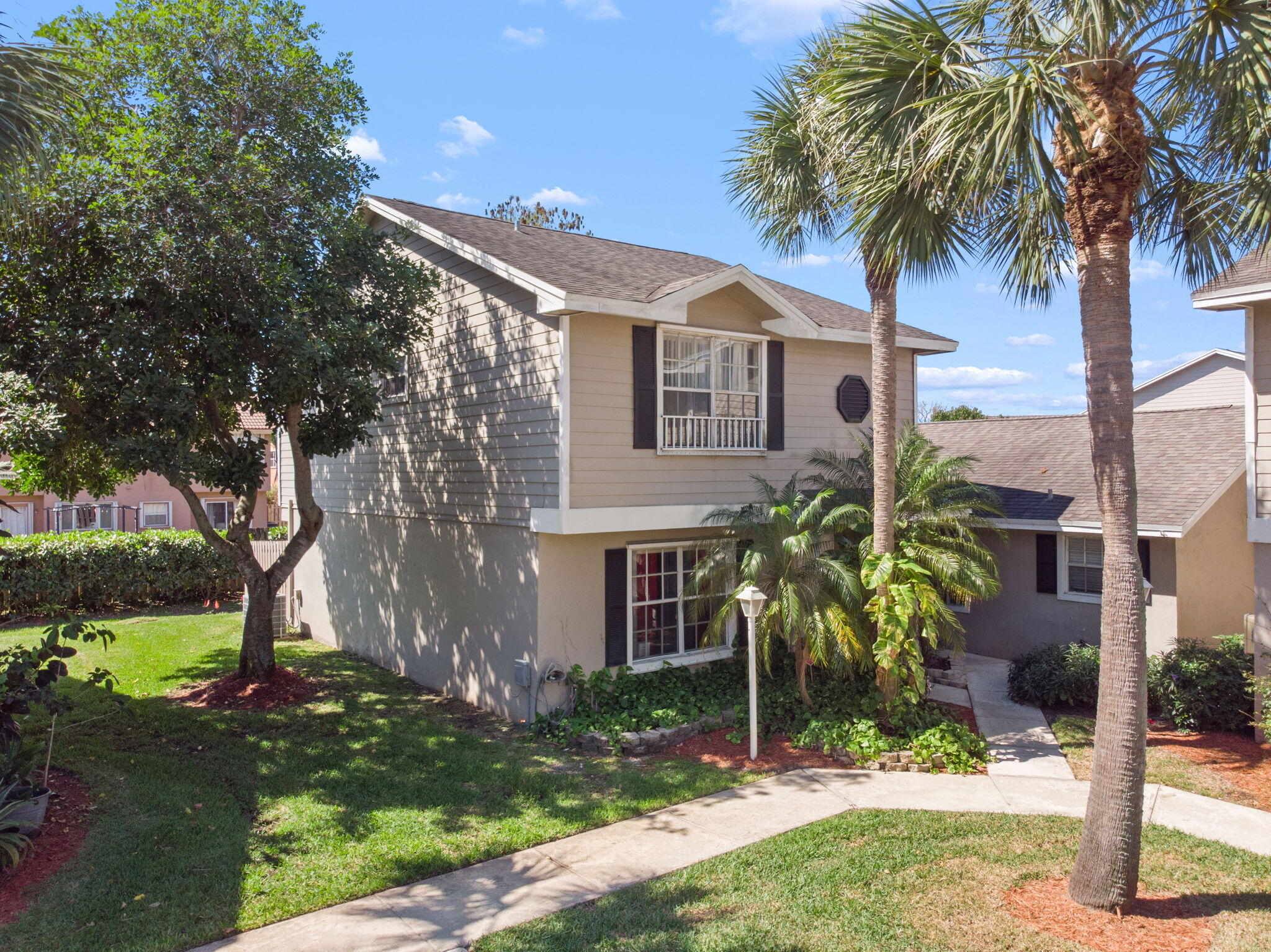 12212 NW 36th Place