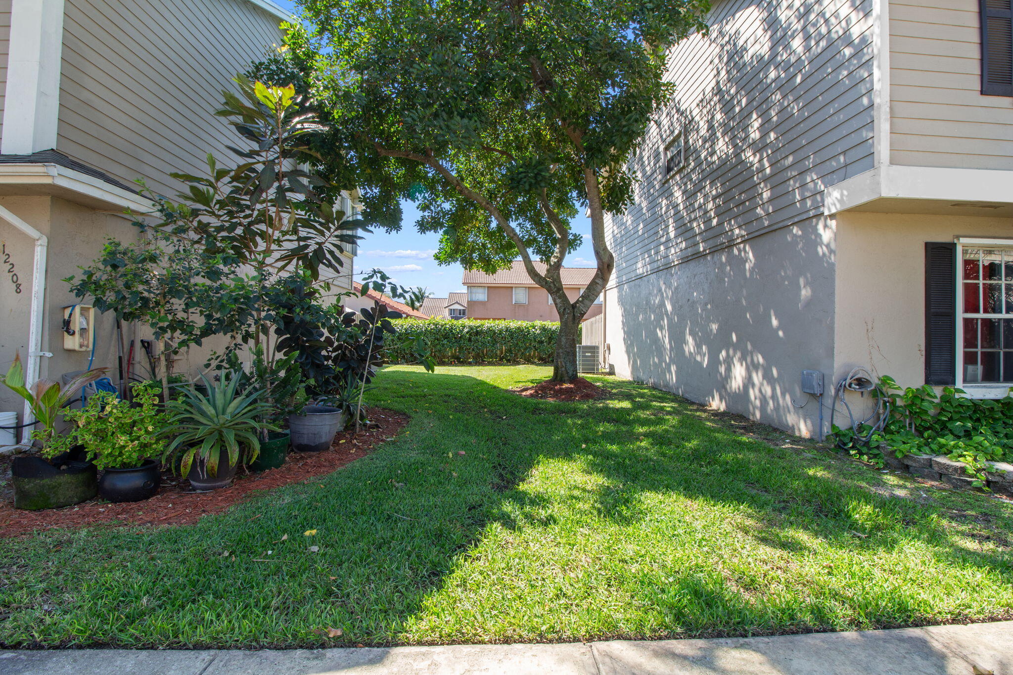 12212 NW 36th Place