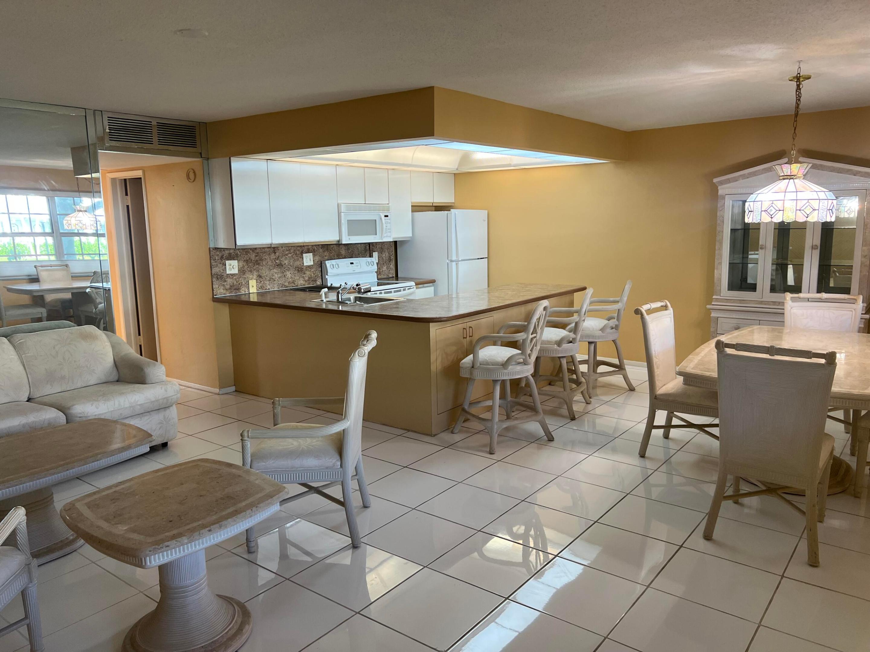 5208 NE 24th Terrace 124