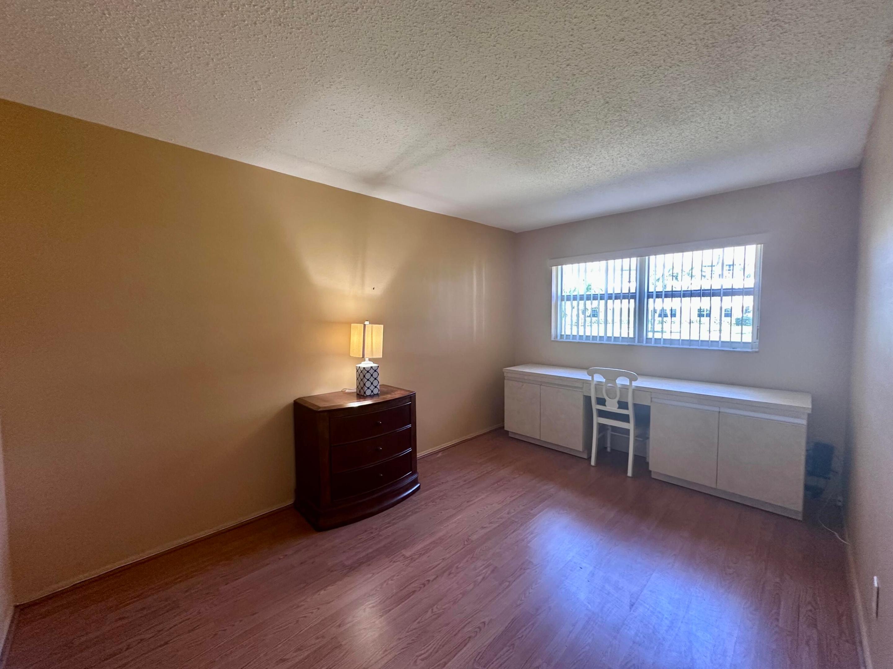 5208 NE 24th Terrace 124