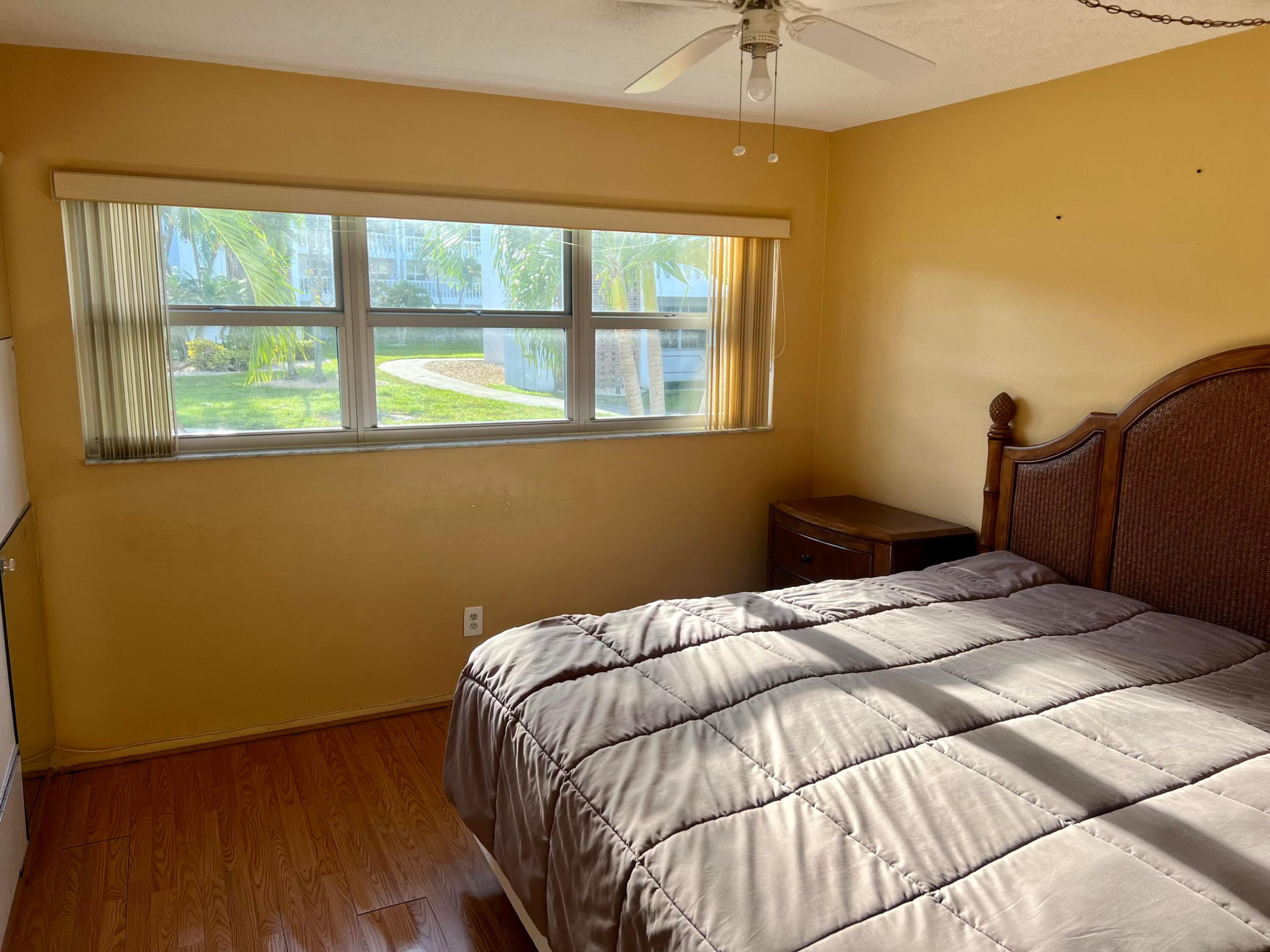 5208 NE 24th Terrace 124