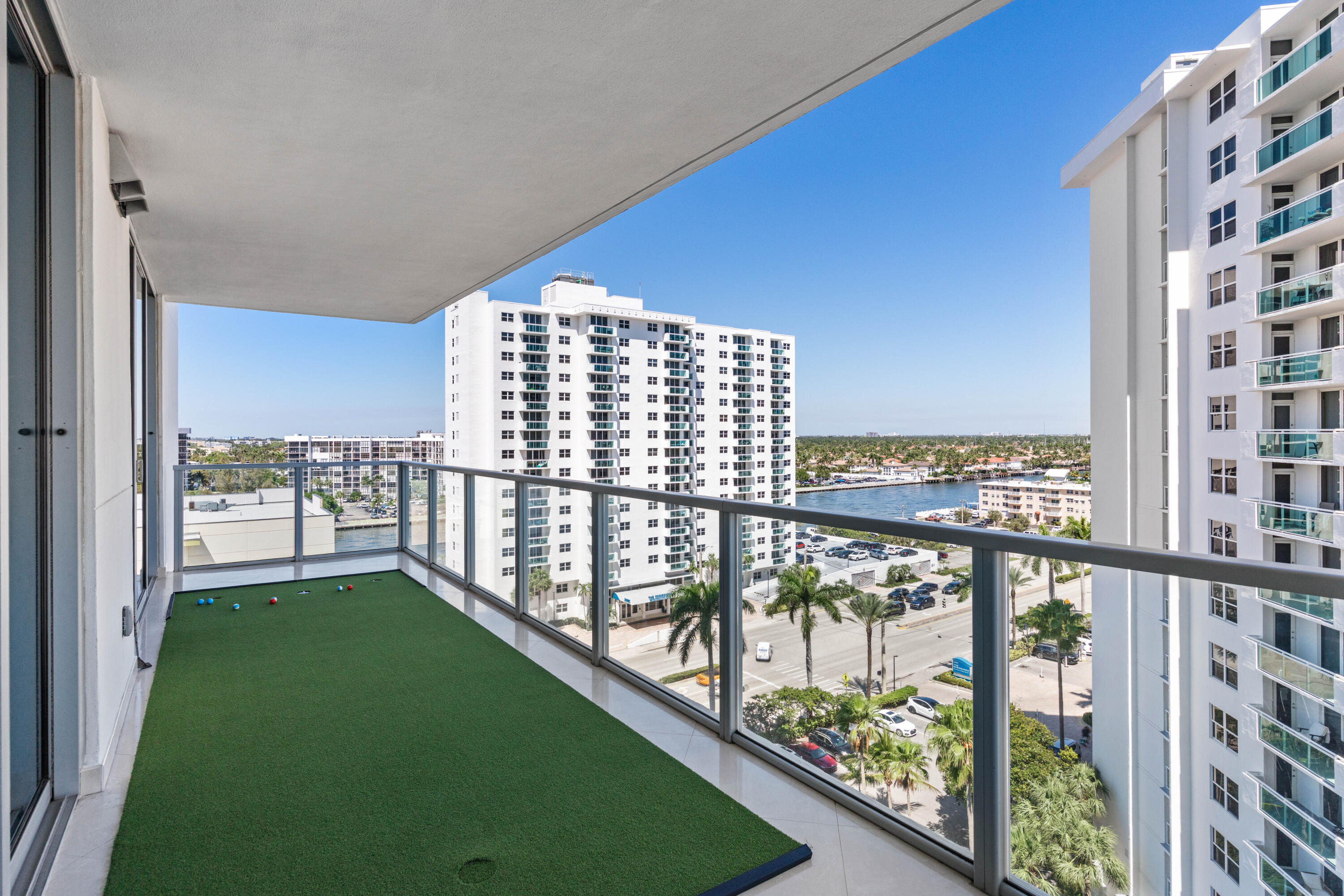 3101 S Ocean Drive 901