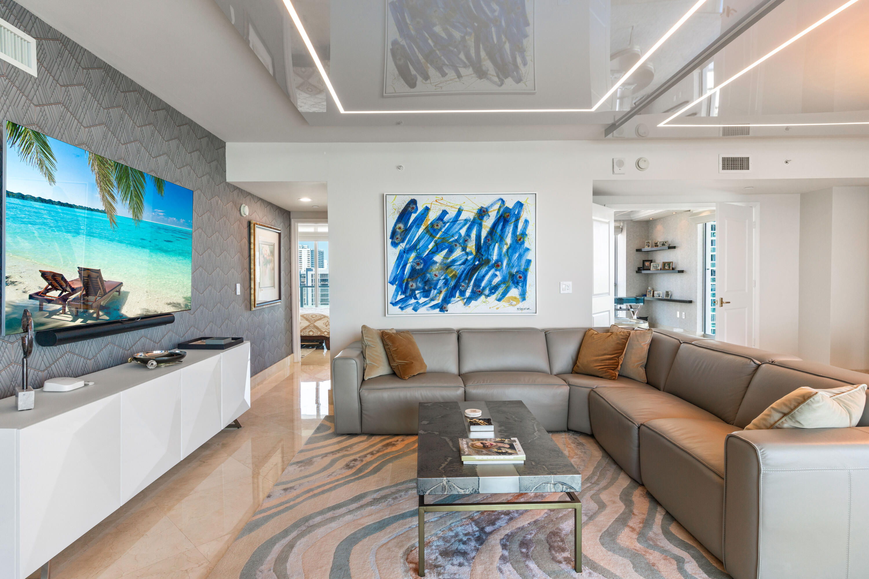 3101 S Ocean Drive 901