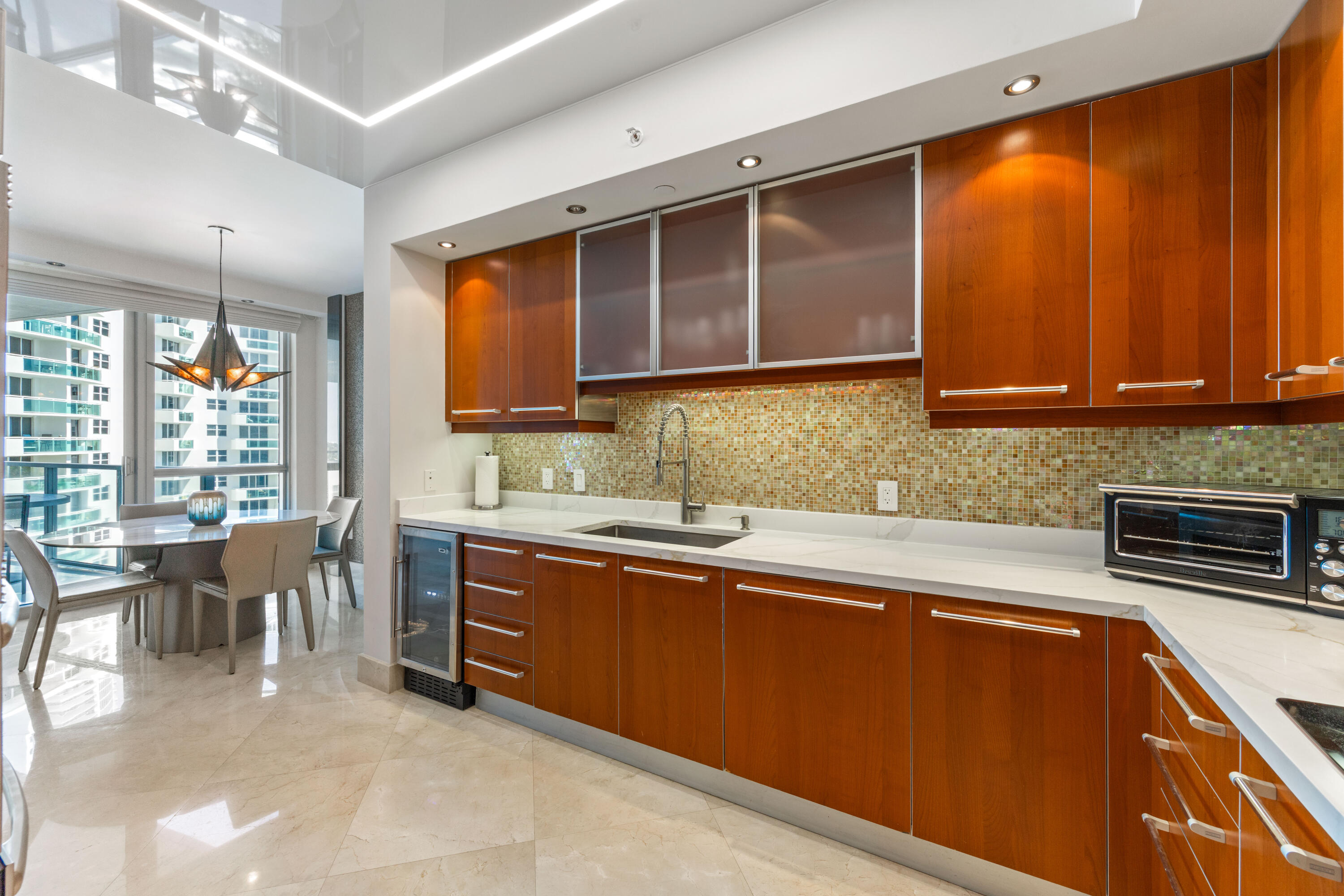 3101 S Ocean Drive 901