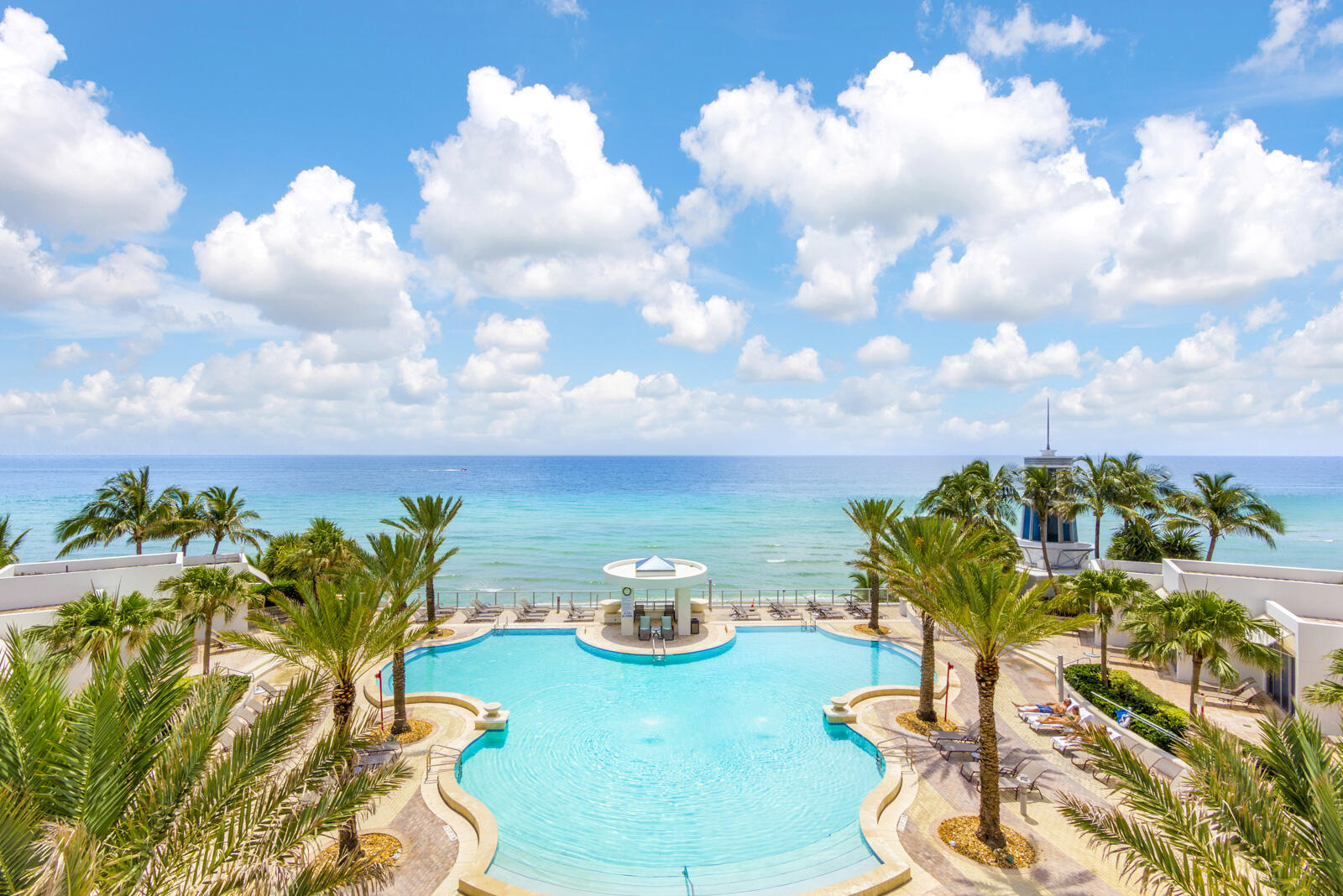 3101 S Ocean Drive 901