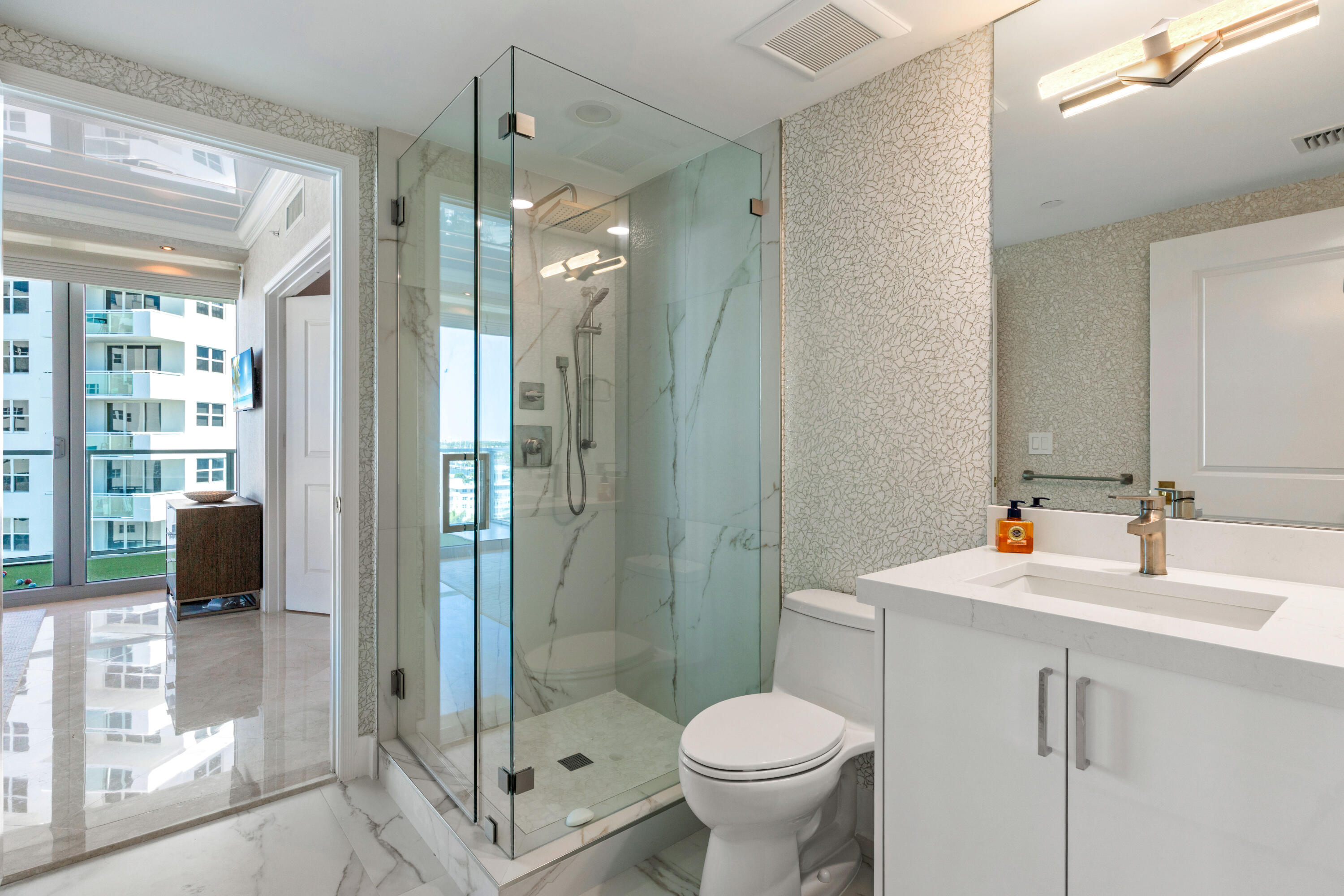 3101 S Ocean Drive 901