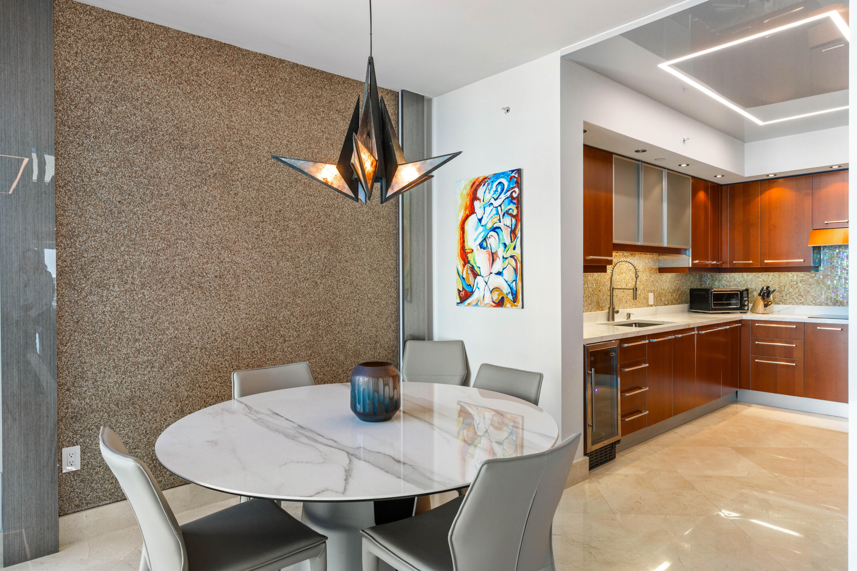 3101 S Ocean Drive 901