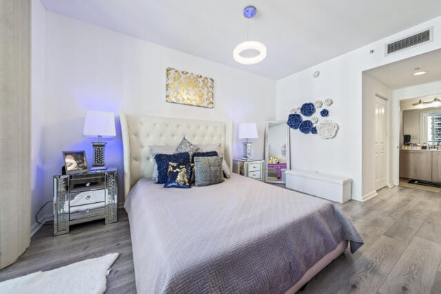 511 SE 5 Avenue 1722