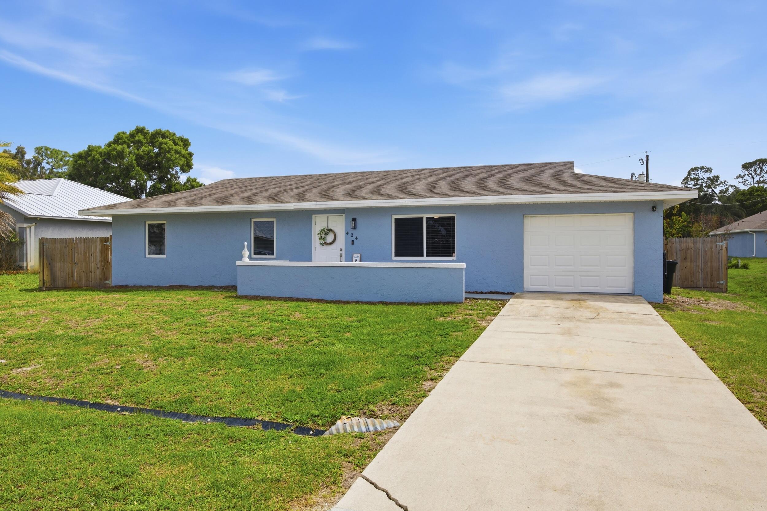 424 SE Fallon Drive, Port St. Lucie