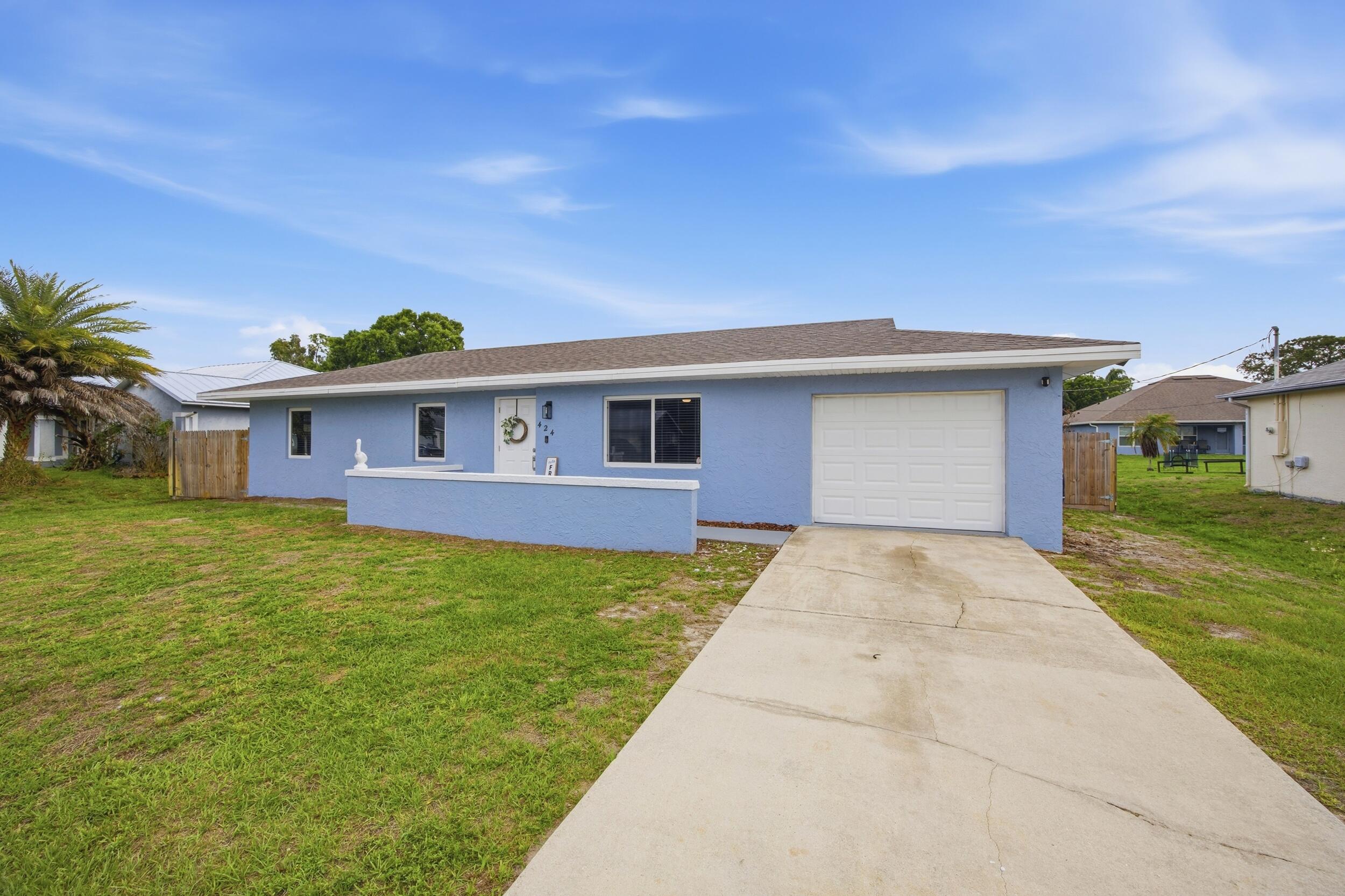 424 SE Fallon Drive, Port St. Lucie