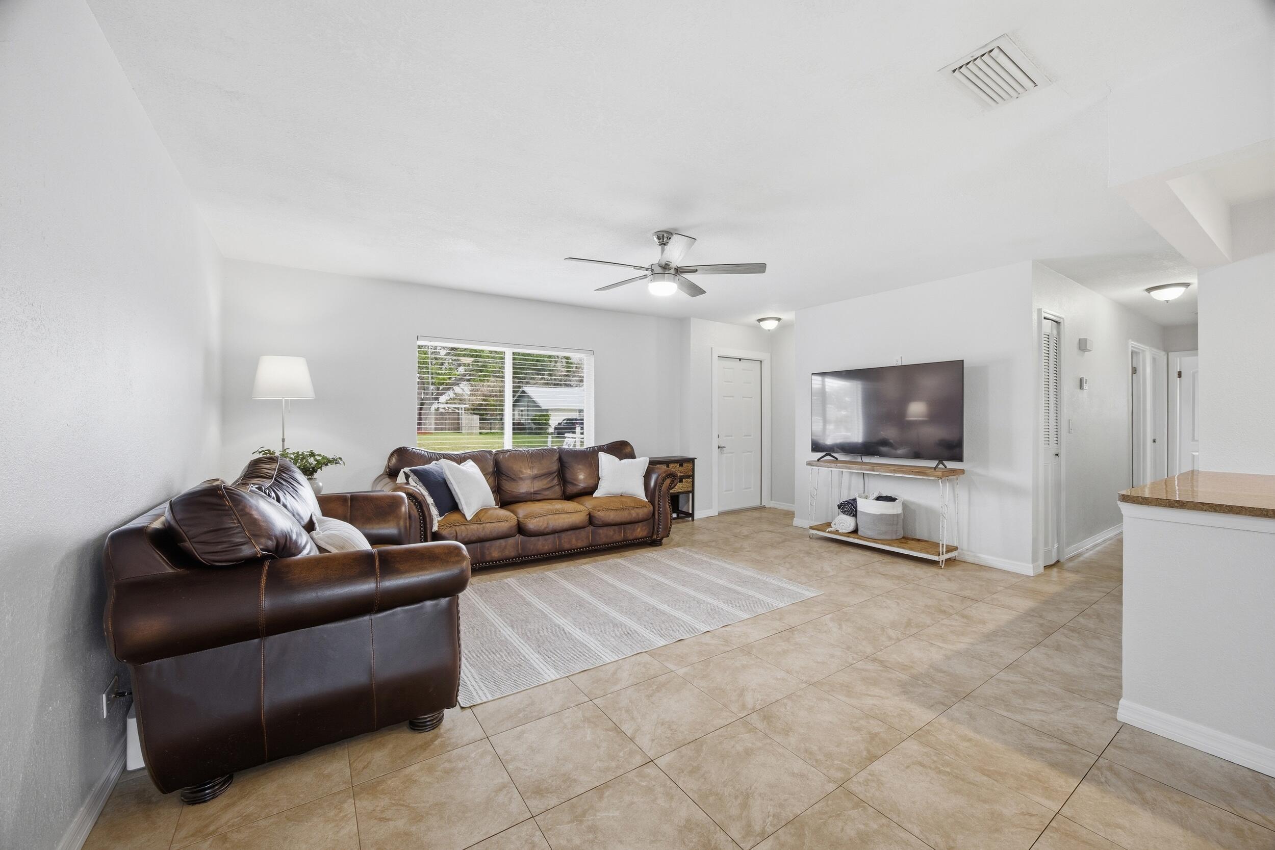 424 SE Fallon Drive, Port St. Lucie