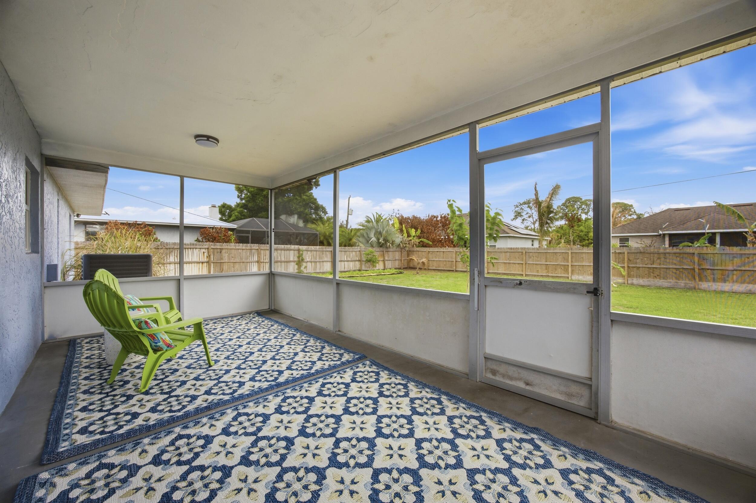 424 SE Fallon Drive, Port St. Lucie