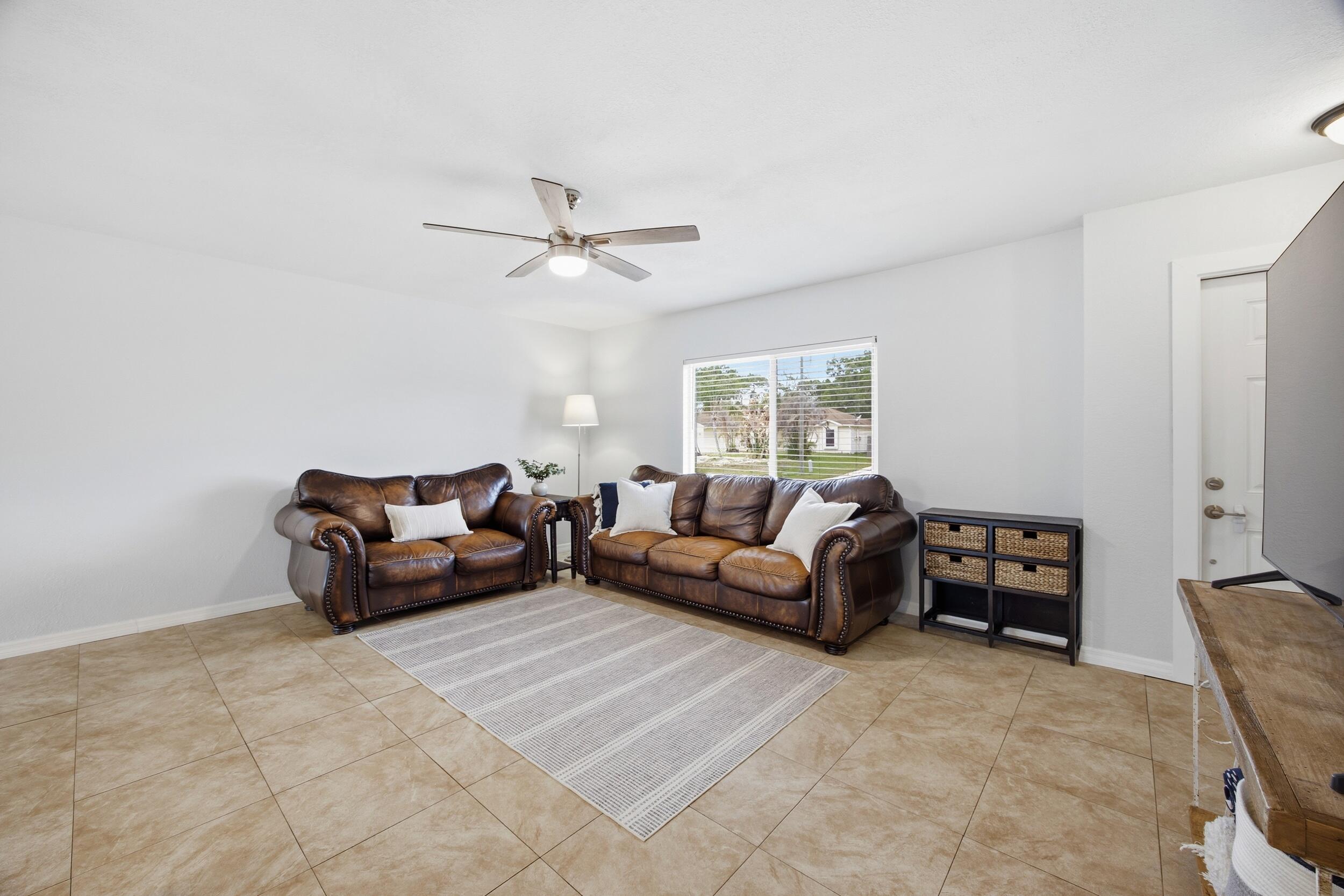 424 SE Fallon Drive, Port St. Lucie