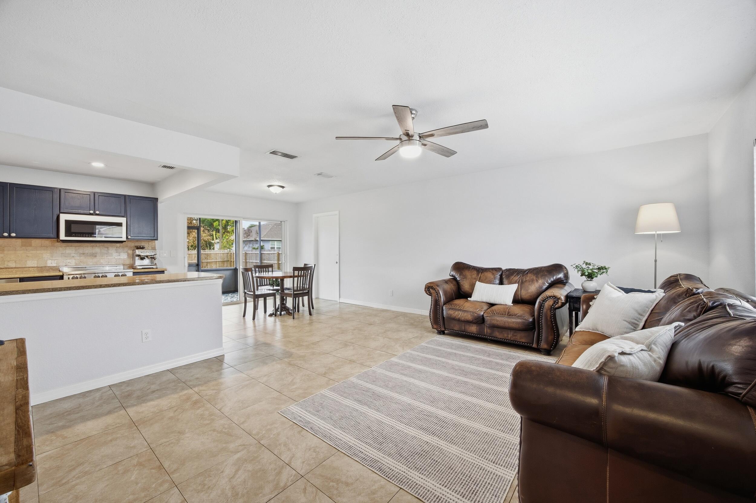 424 SE Fallon Drive, Port St. Lucie