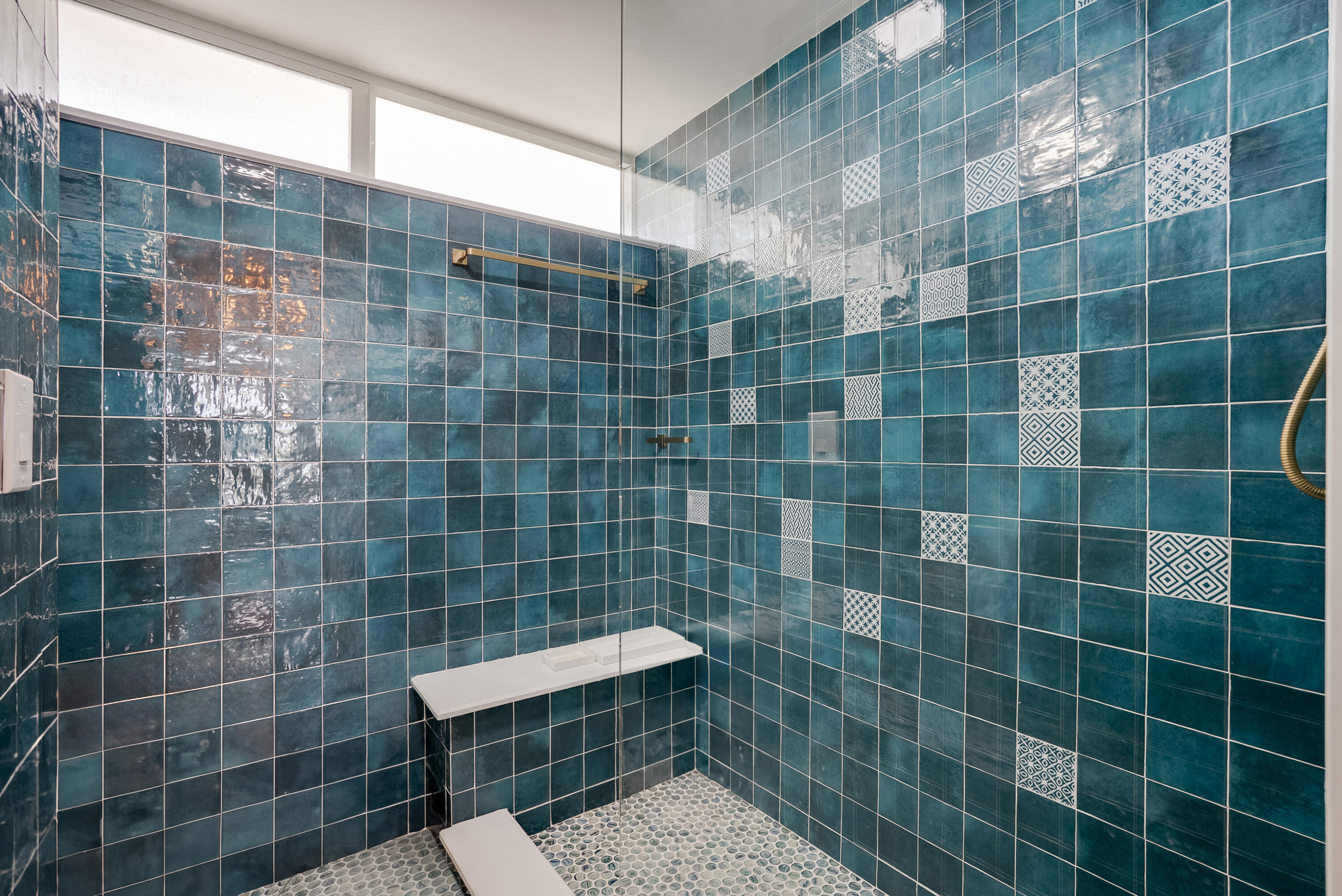 201 N Riverside Drive 402