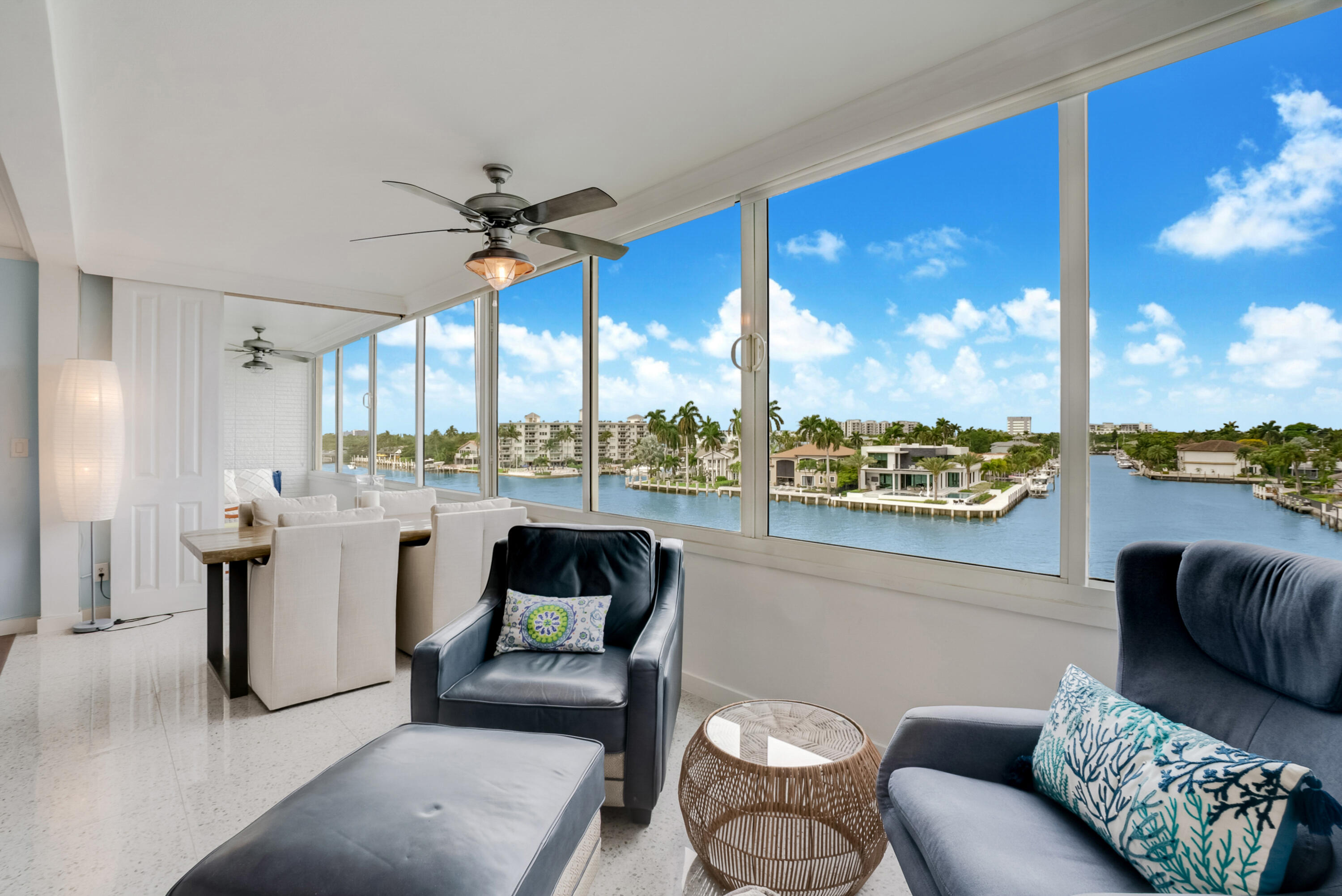 201 N Riverside Drive 402