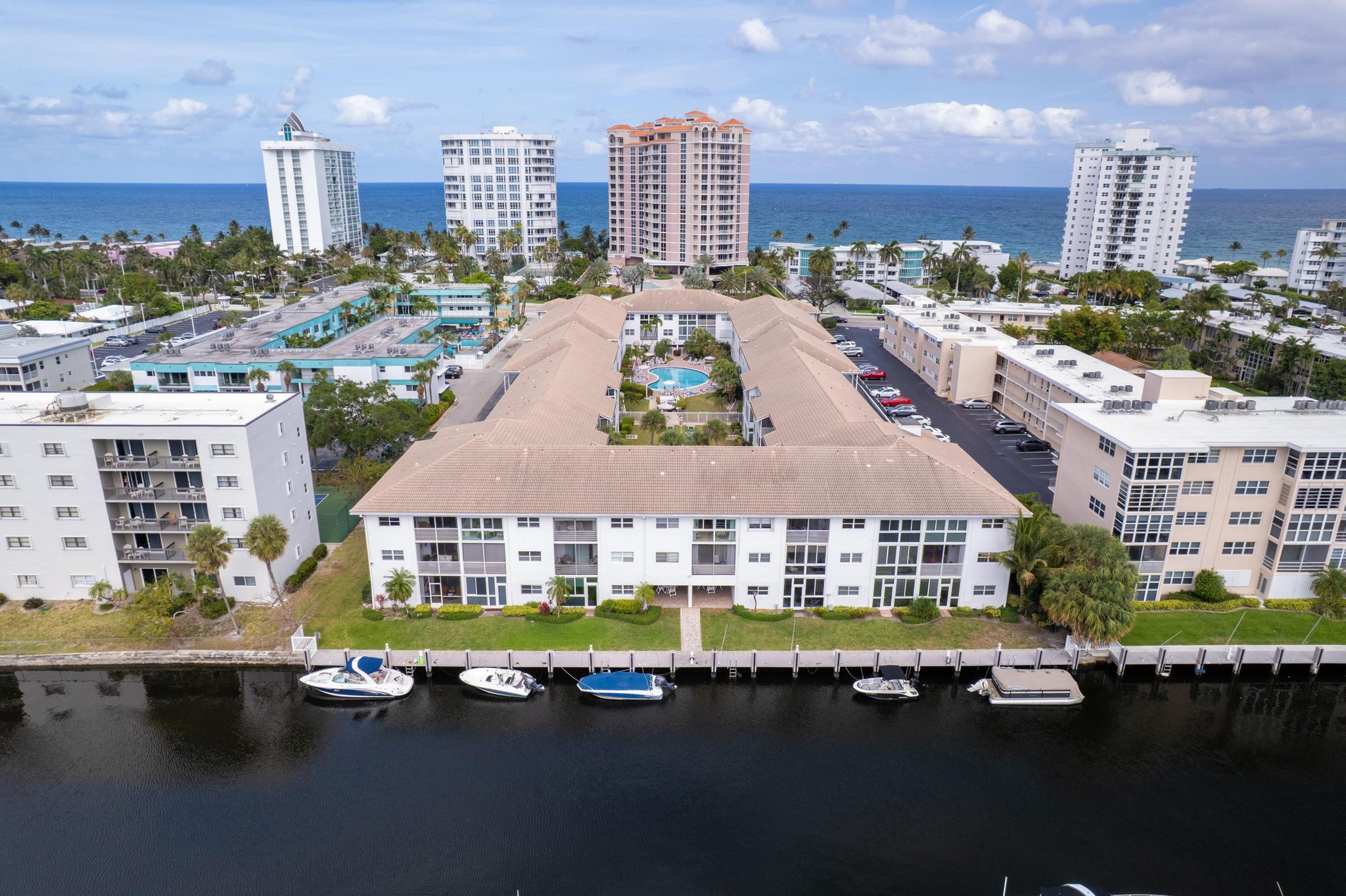1461 S Ocean Boulevard 304, Lauderdale-By-The-Sea Unit: 304