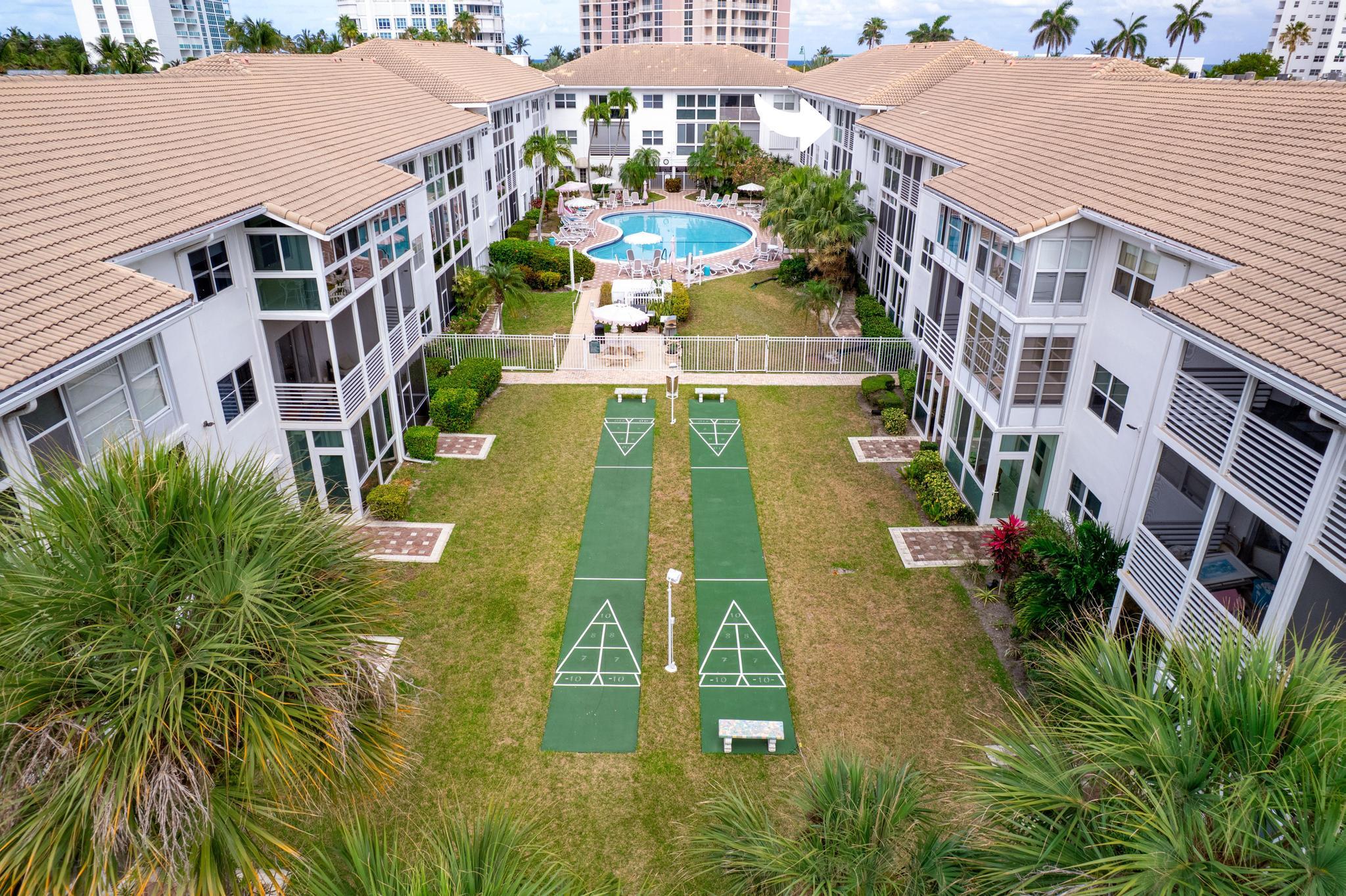 1461 S Ocean Boulevard 304, Lauderdale-By-The-Sea Unit: 304