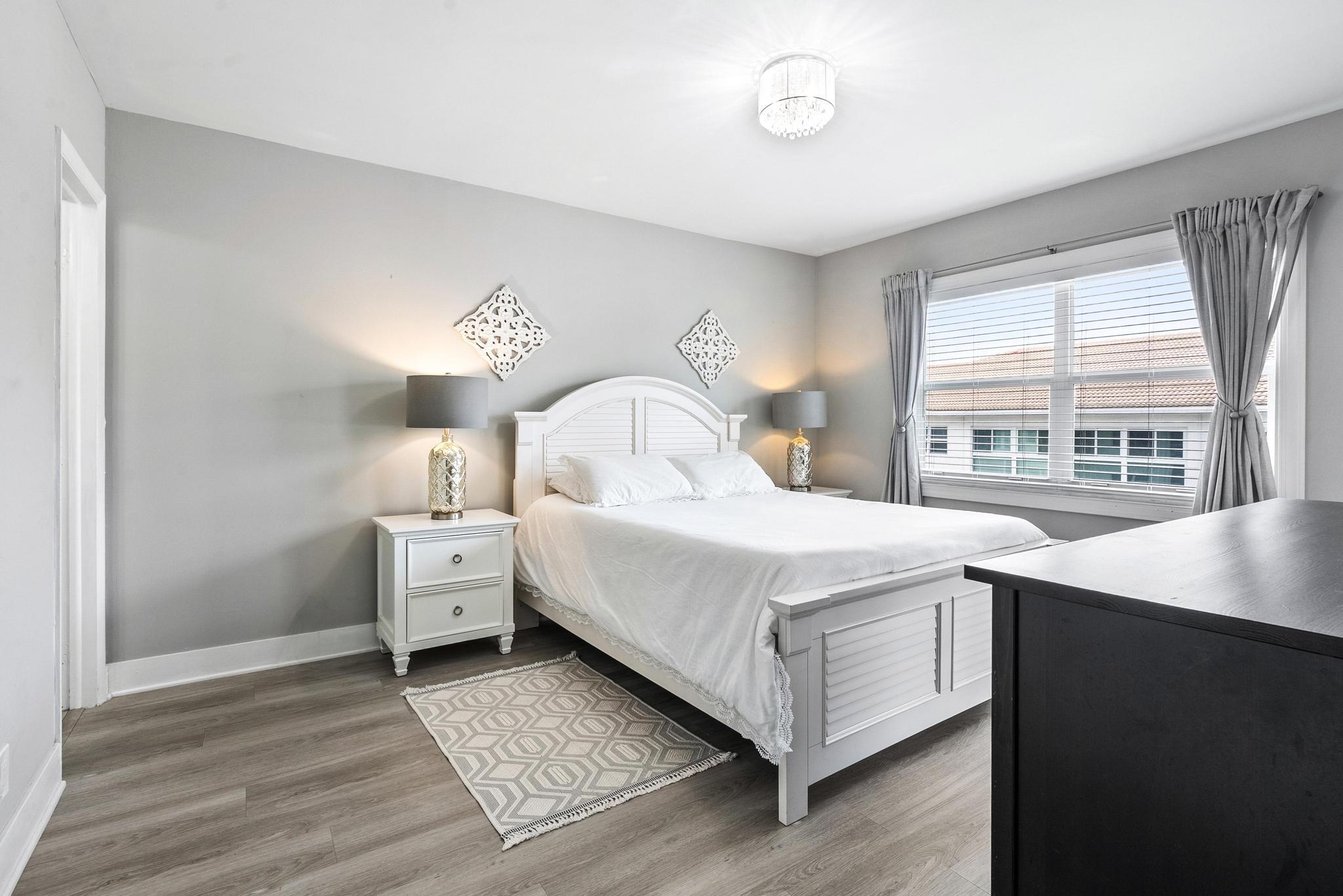 1461 S Ocean Boulevard 304, Lauderdale-By-The-Sea Unit: 304