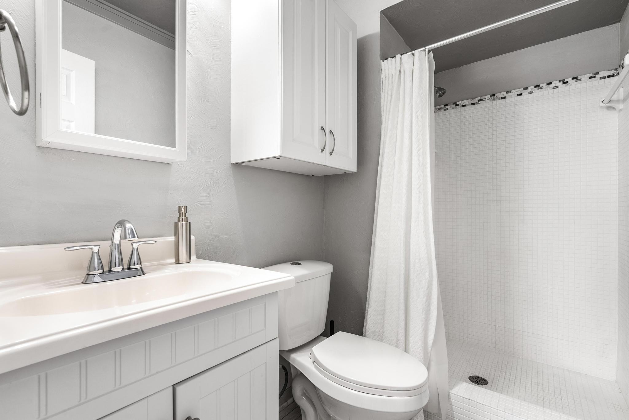 1461 S Ocean Boulevard 304, Lauderdale-By-The-Sea Unit: 304