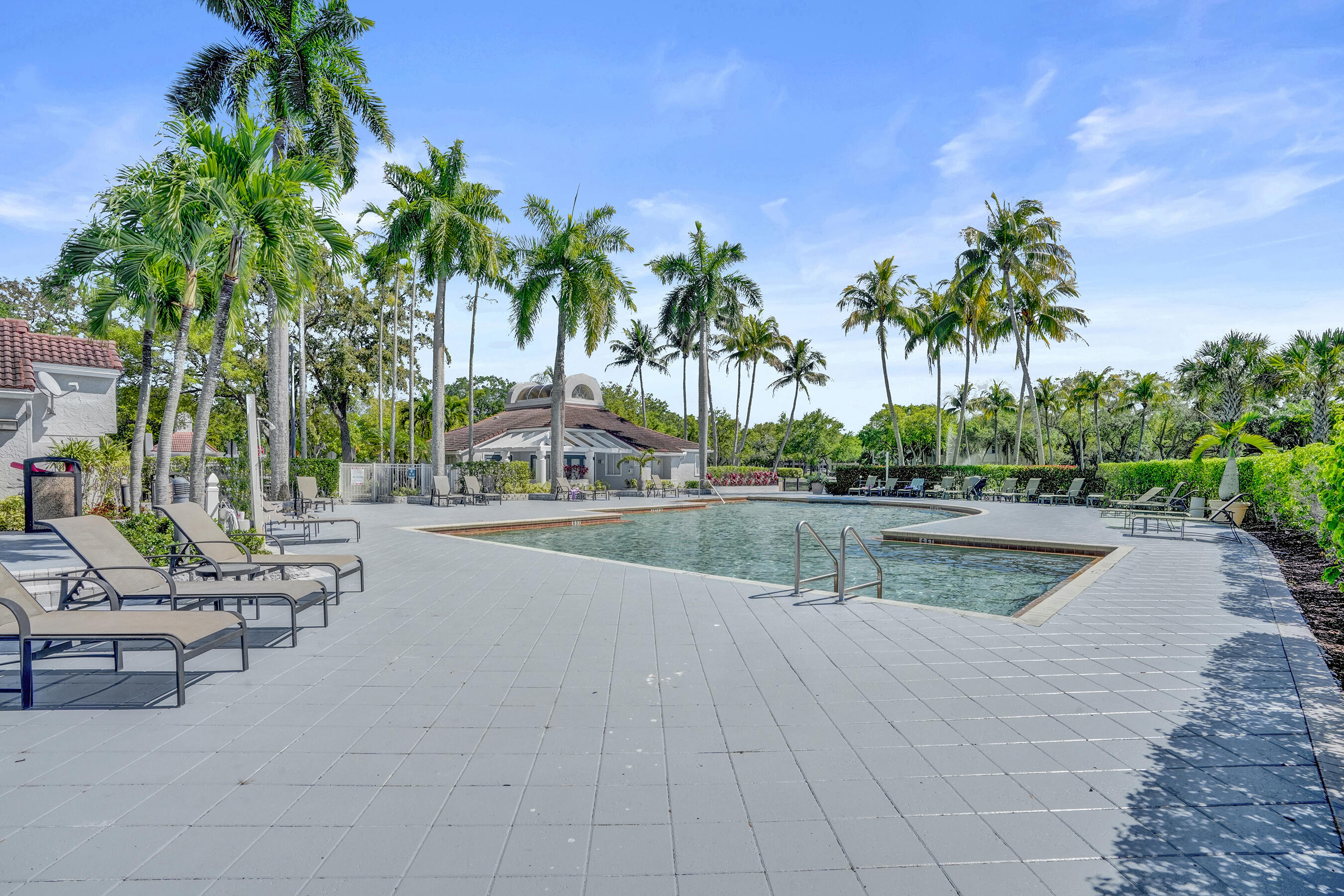 801 Lyons Road 19103