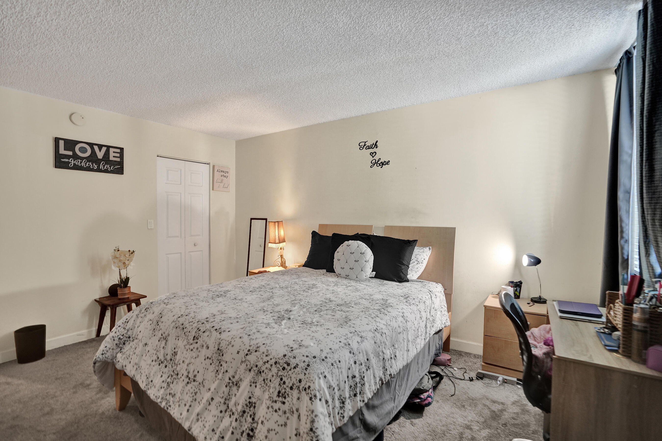 801 Lyons Road 19103