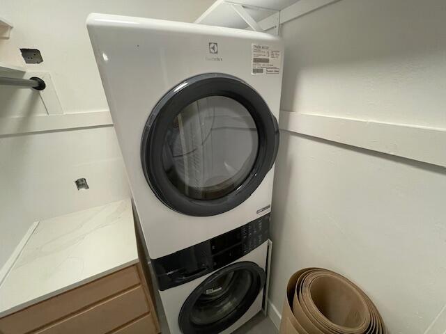 3605 NE 32nd Avenue 209a