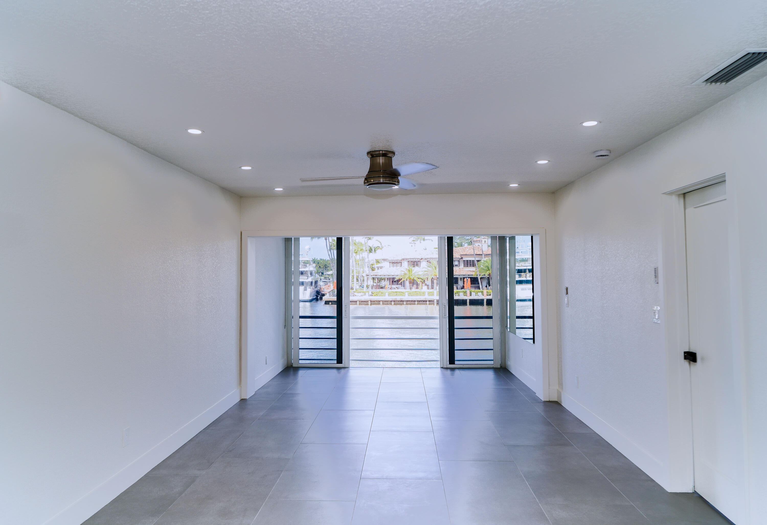 3605 NE 32nd Avenue 209a