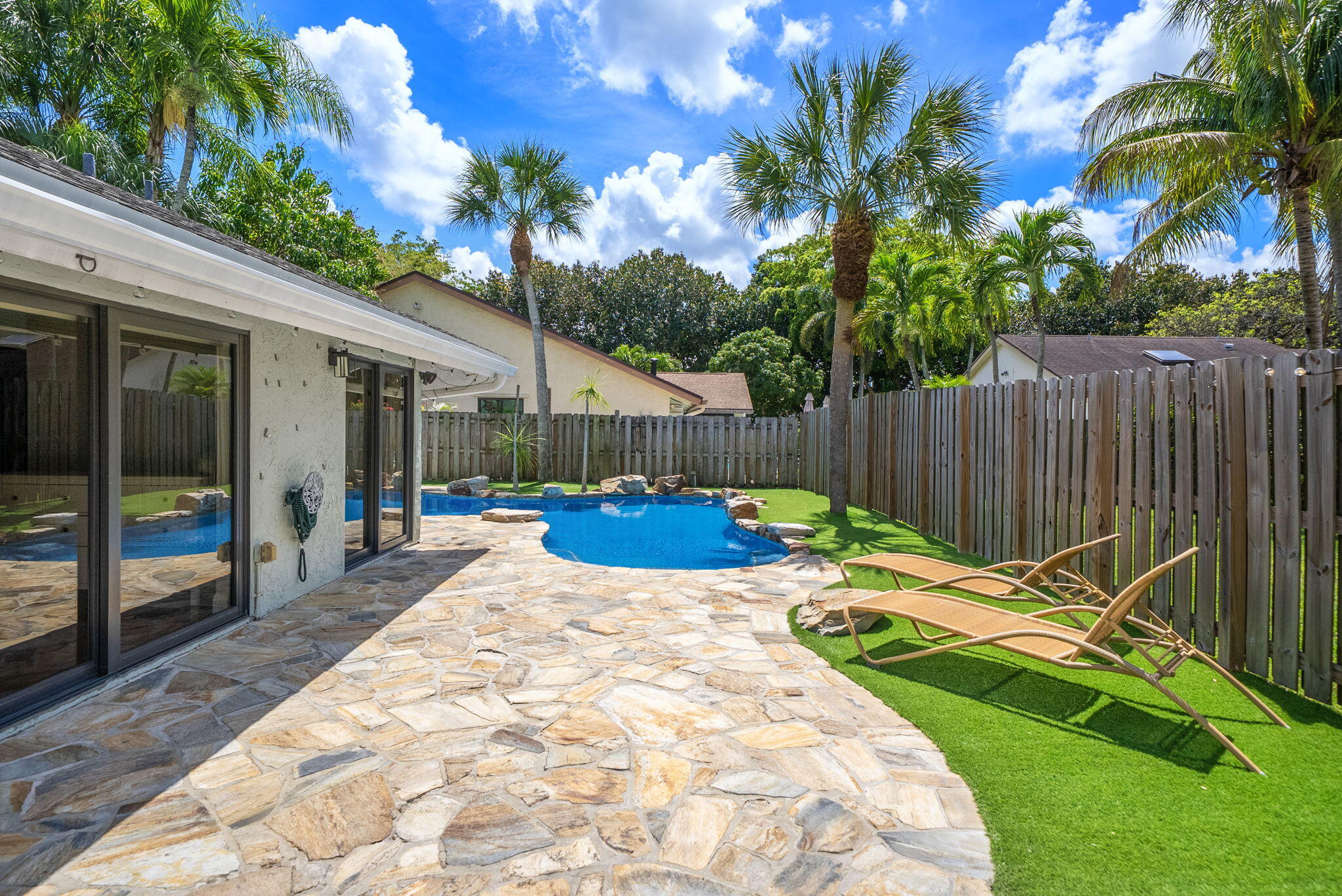 1061 Bayberry Point Drive