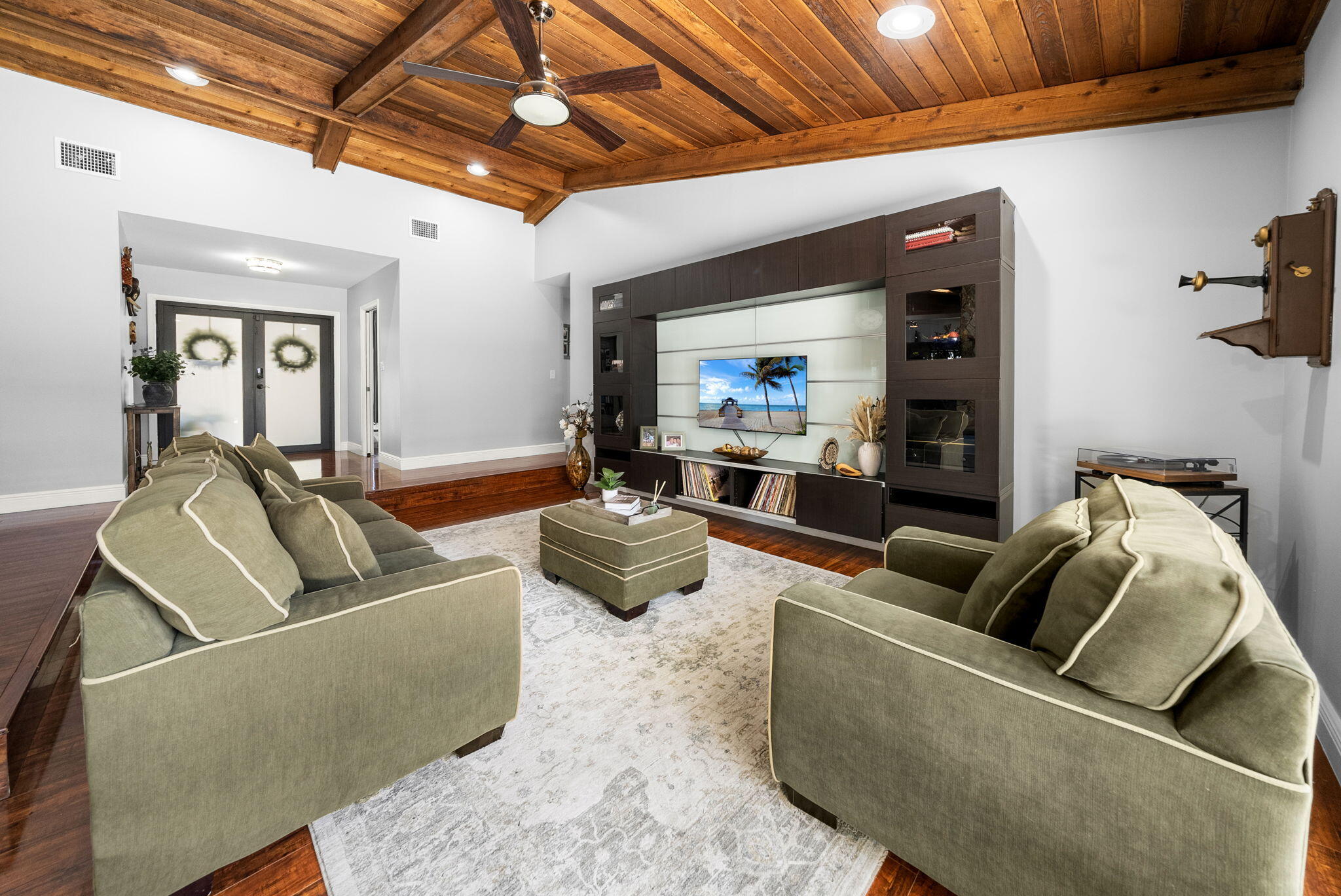 1061 Bayberry Point Drive