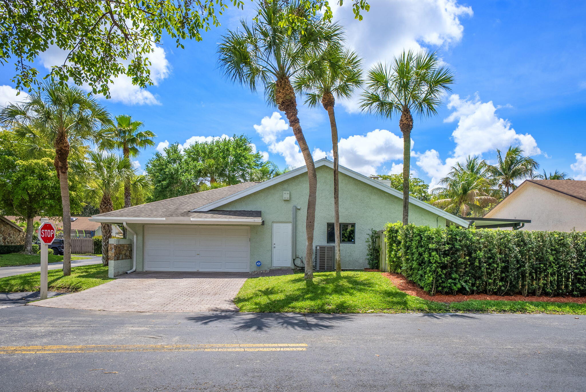 1061 Bayberry Point Drive