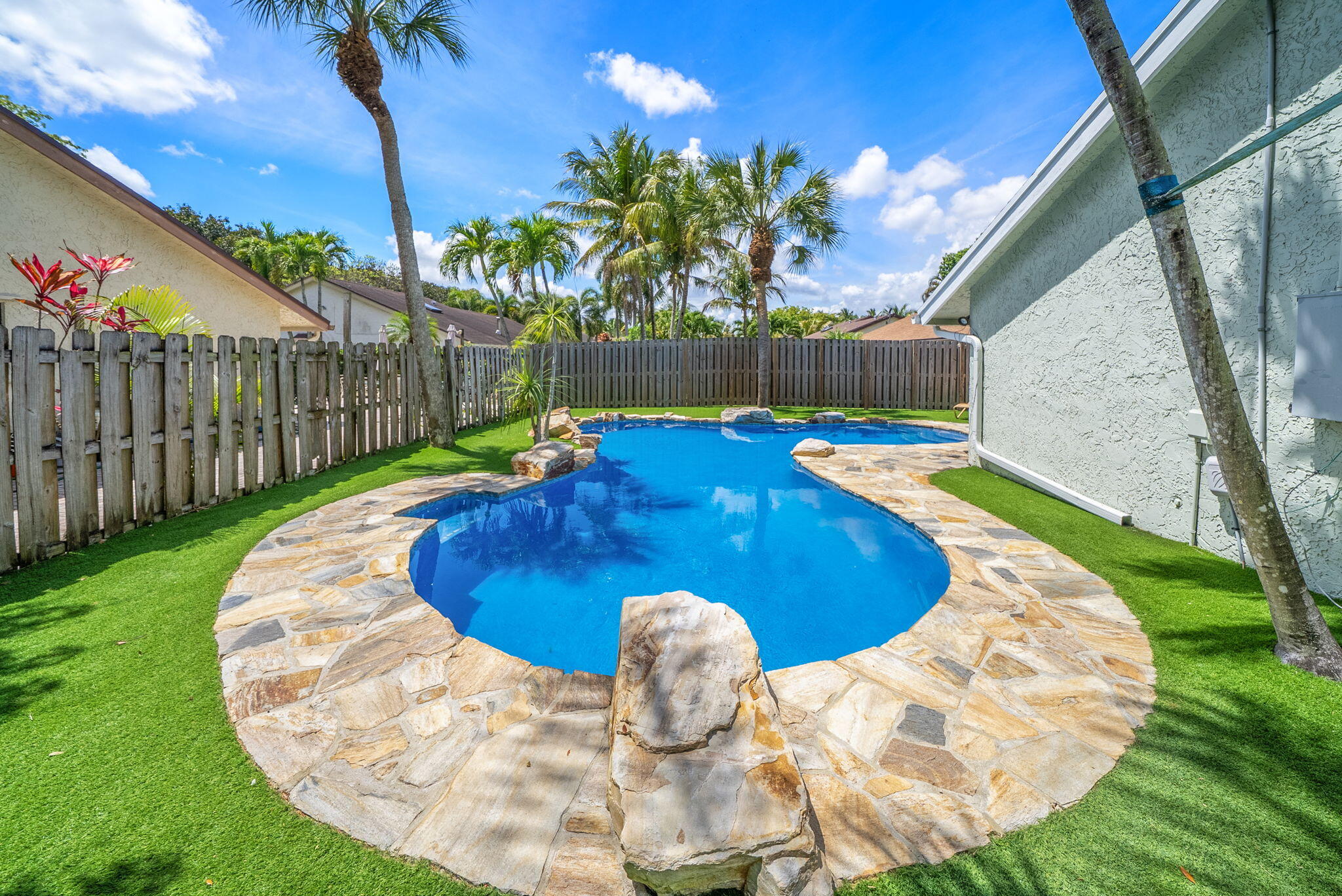 1061 Bayberry Point Drive