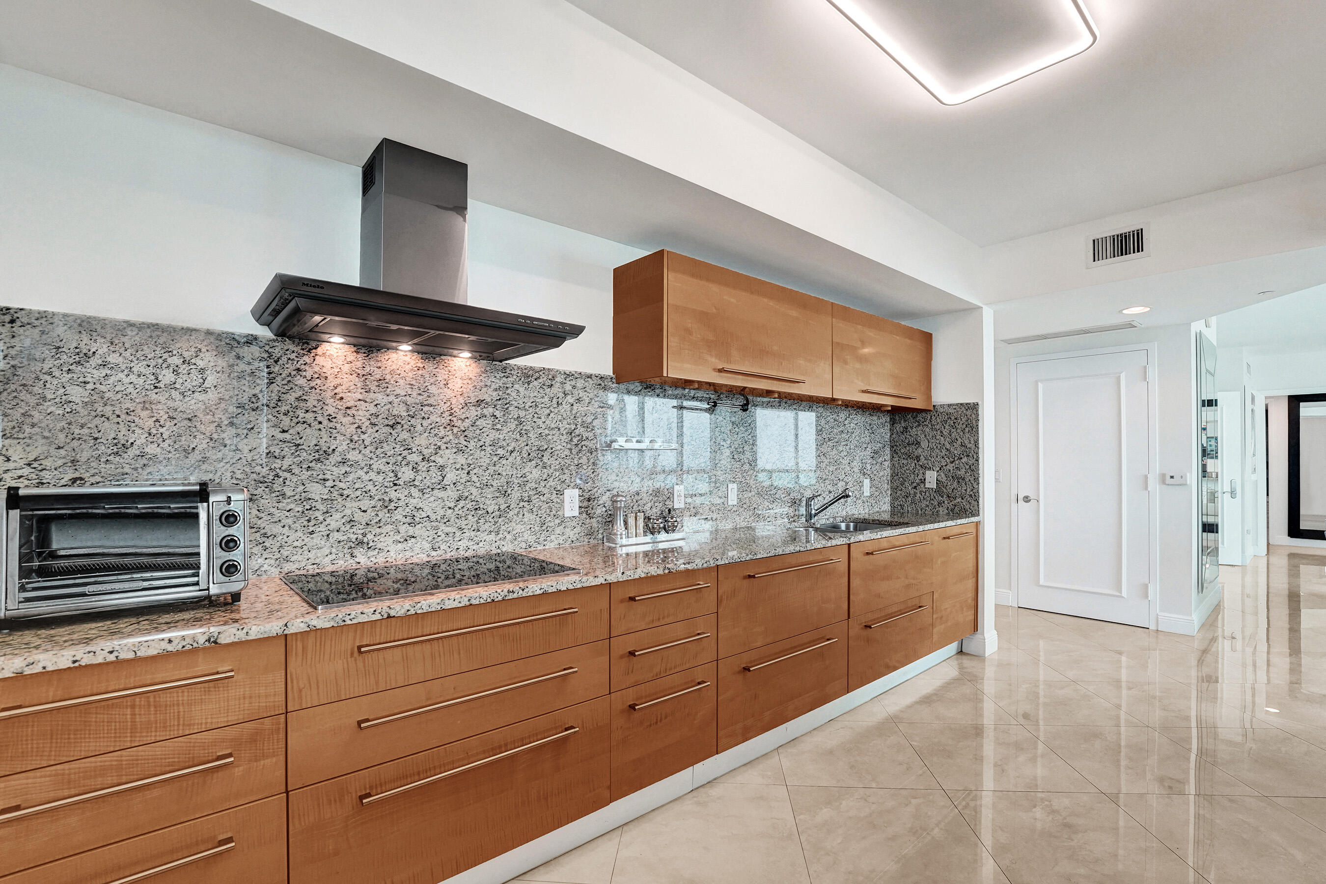 101 S Fort Lauderdale Beach Boulevard Unit: 1107