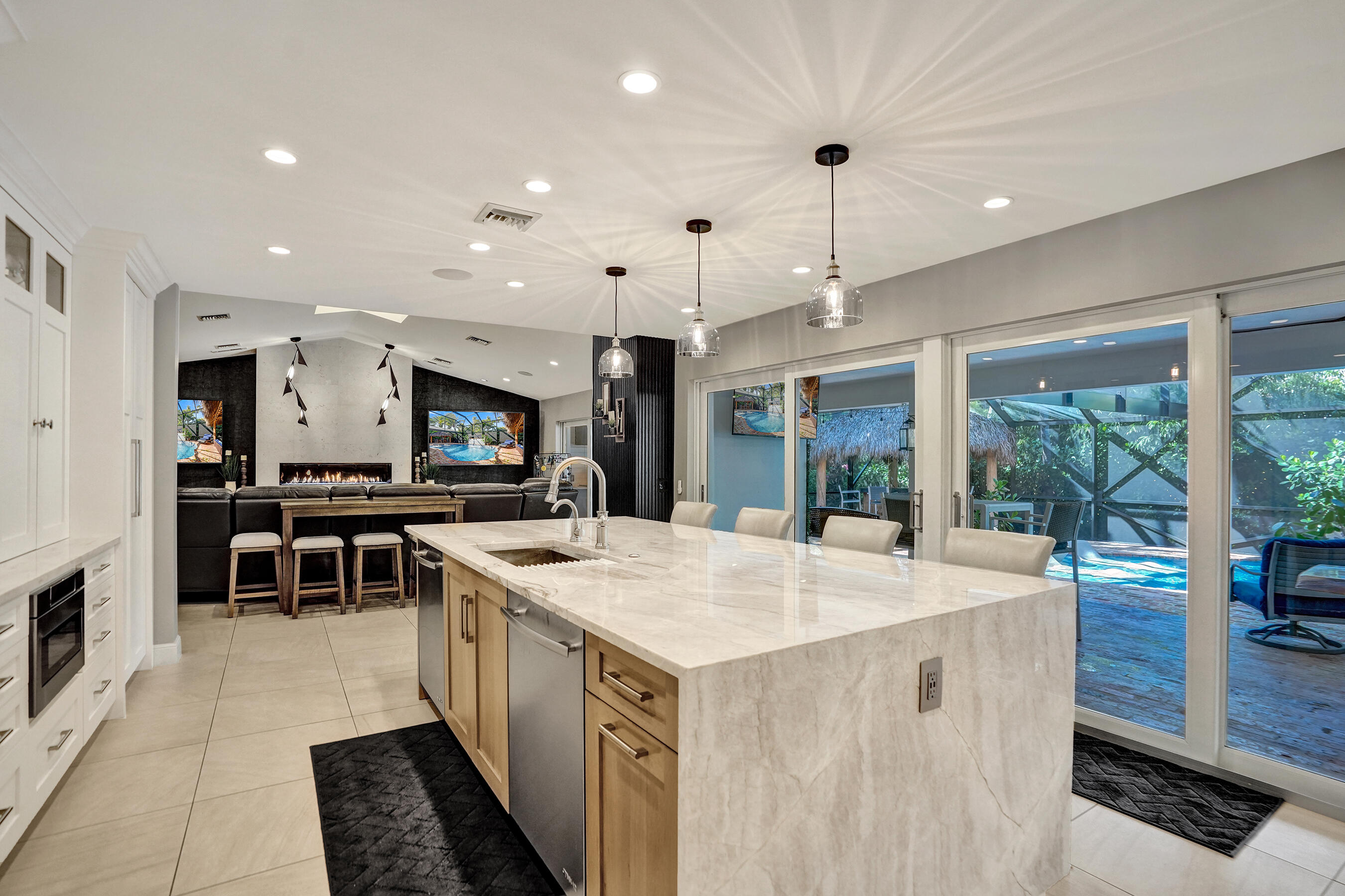 738 Middle River Drive